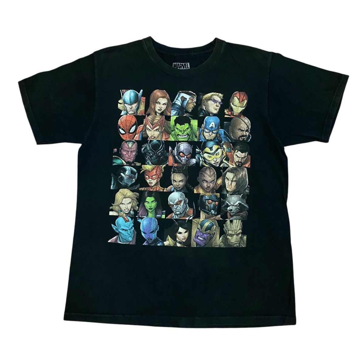 Vintage Vintage y2k Marvel's Comics Avengers Graphic Tee Size US M / EU 48-50 / 2 - 1 Thumbnail