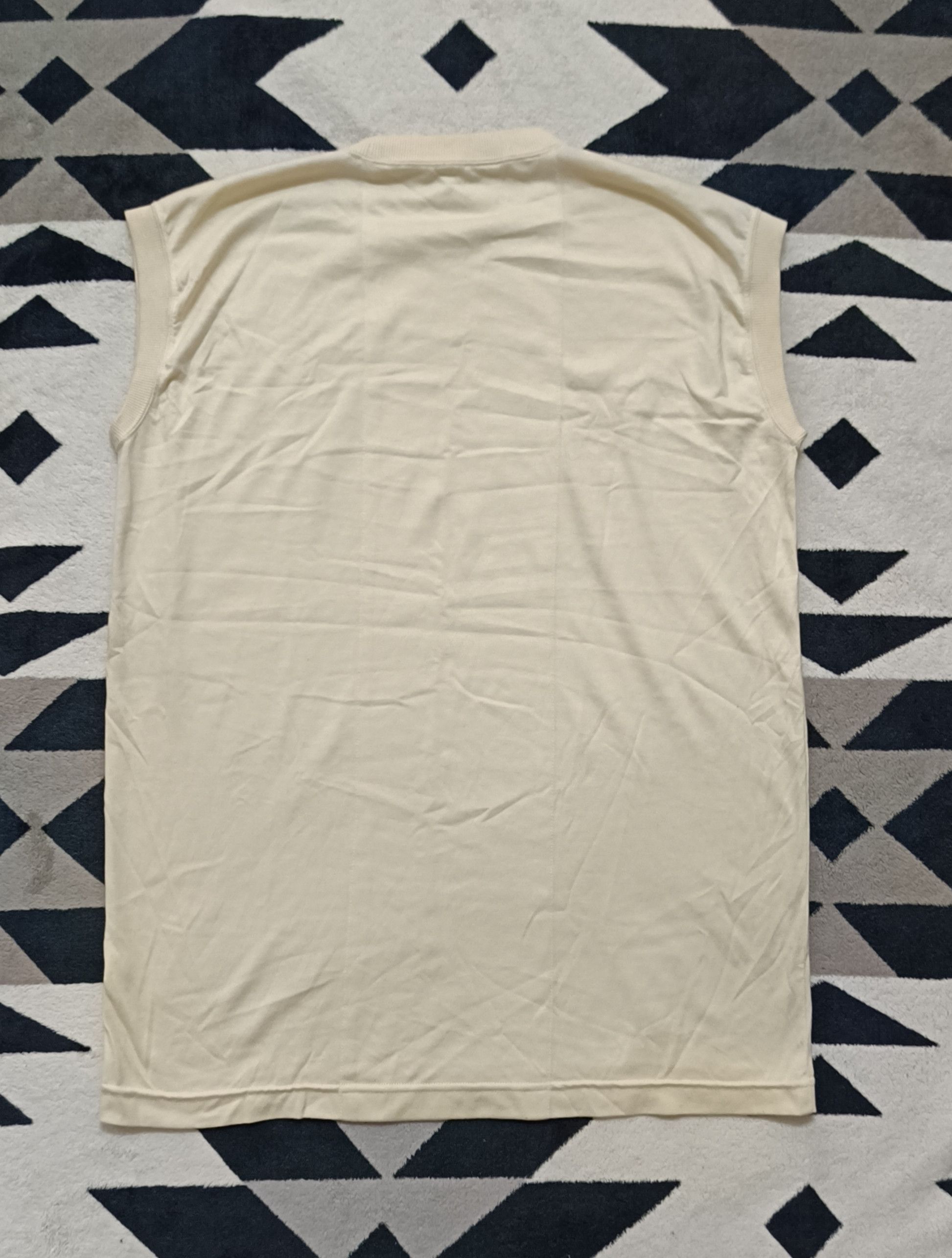 Issey Miyake 🔥🔥Rare Issey Miyake Sleeveless Cream Tee Size US L / EU 52-54 / 3 - 3 Thumbnail