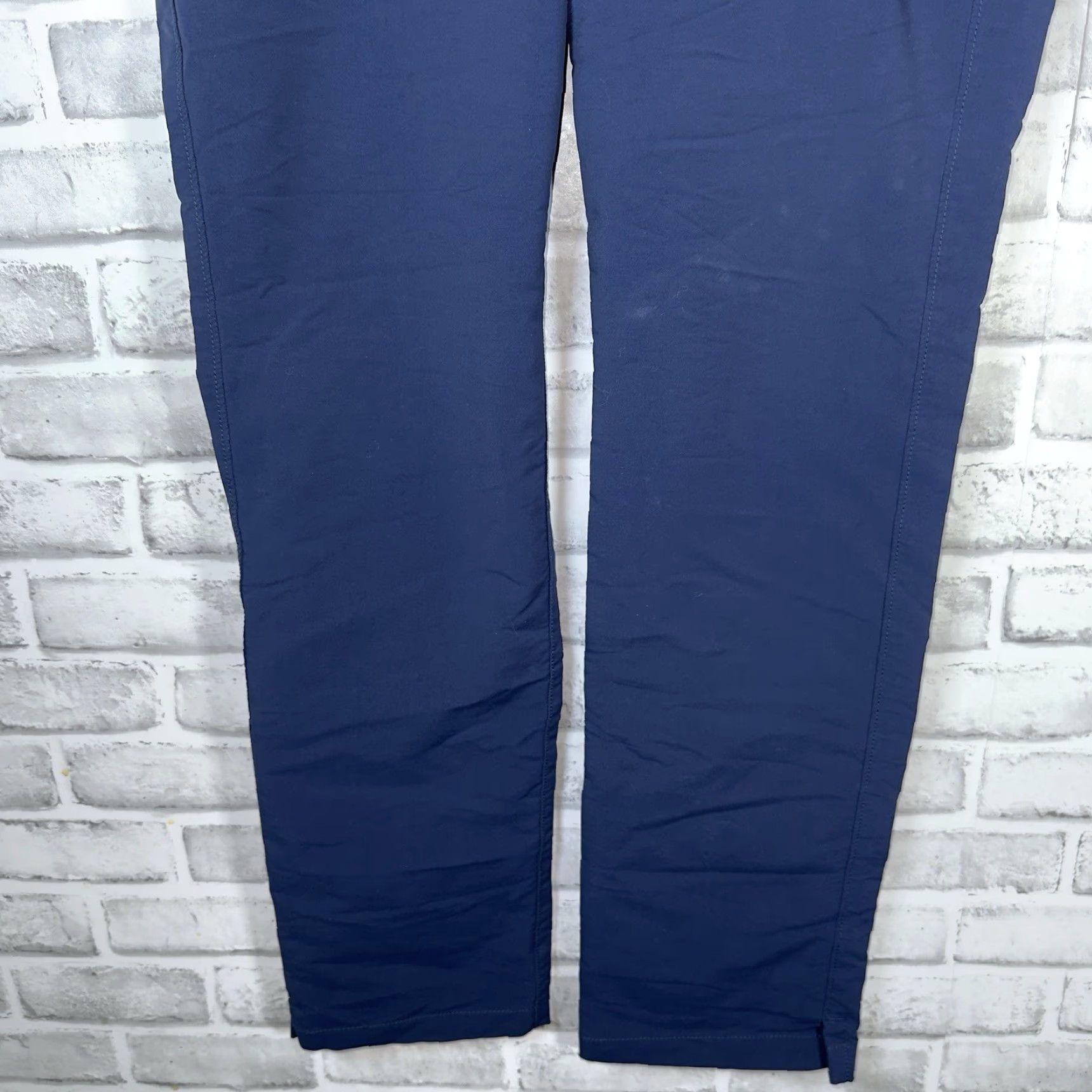 Under Armour Under Armour Pants Men 32x34 Chino Polyester Blend Blue Size 32 Regular Mens Size US 32 / EU 48 - 3 Thumbnail