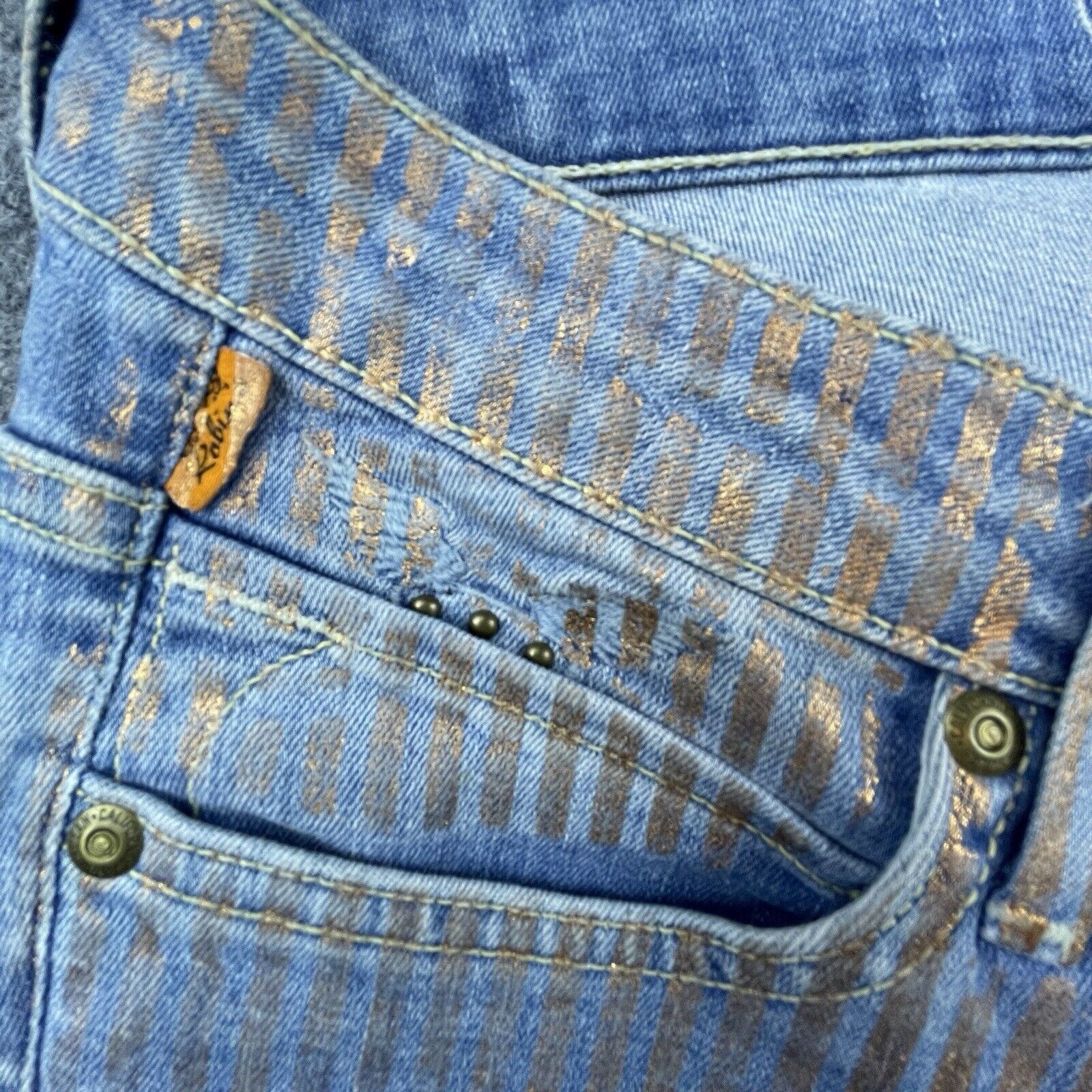 Robins Jeans Robins Jean Womens 27 Gold Foil Jane Metallic Angel Wings Size 27" / US 4 / IT 40 - 4 Thumbnail