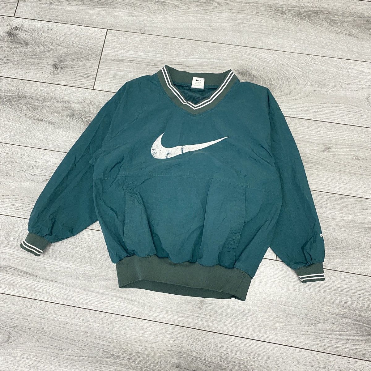 Nike × Vintage Nike Vintage Nylon Sweatshirt 90’s Size S / US 4 / IT 40 - 1 Thumbnail