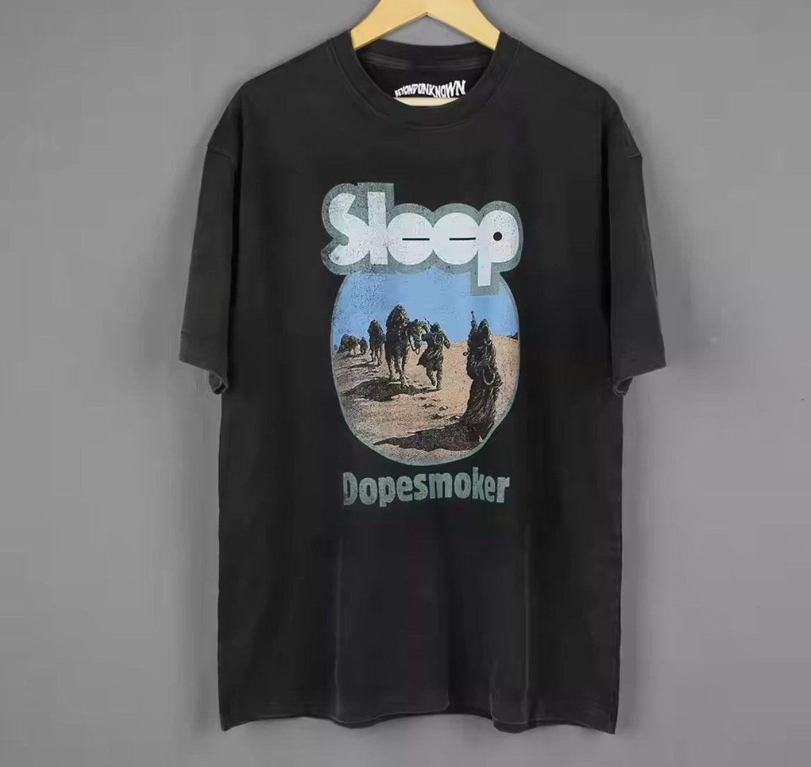 Japanese Brand × Vintage Dopesmoker "SLEEP" Graphic Printed Cotton Tshirt Size US XL / EU 56 / 4 - 1 Thumbnail