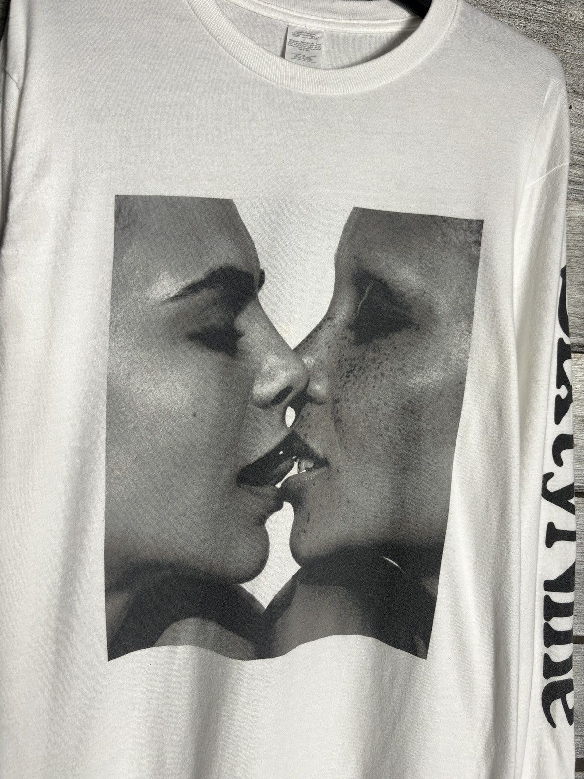 Vintage CHAOS SIXTYNINE 'KISS' LONG SLEEVED T-SHIRT Size US M / EU 48-50 / 2 - 3 Thumbnail