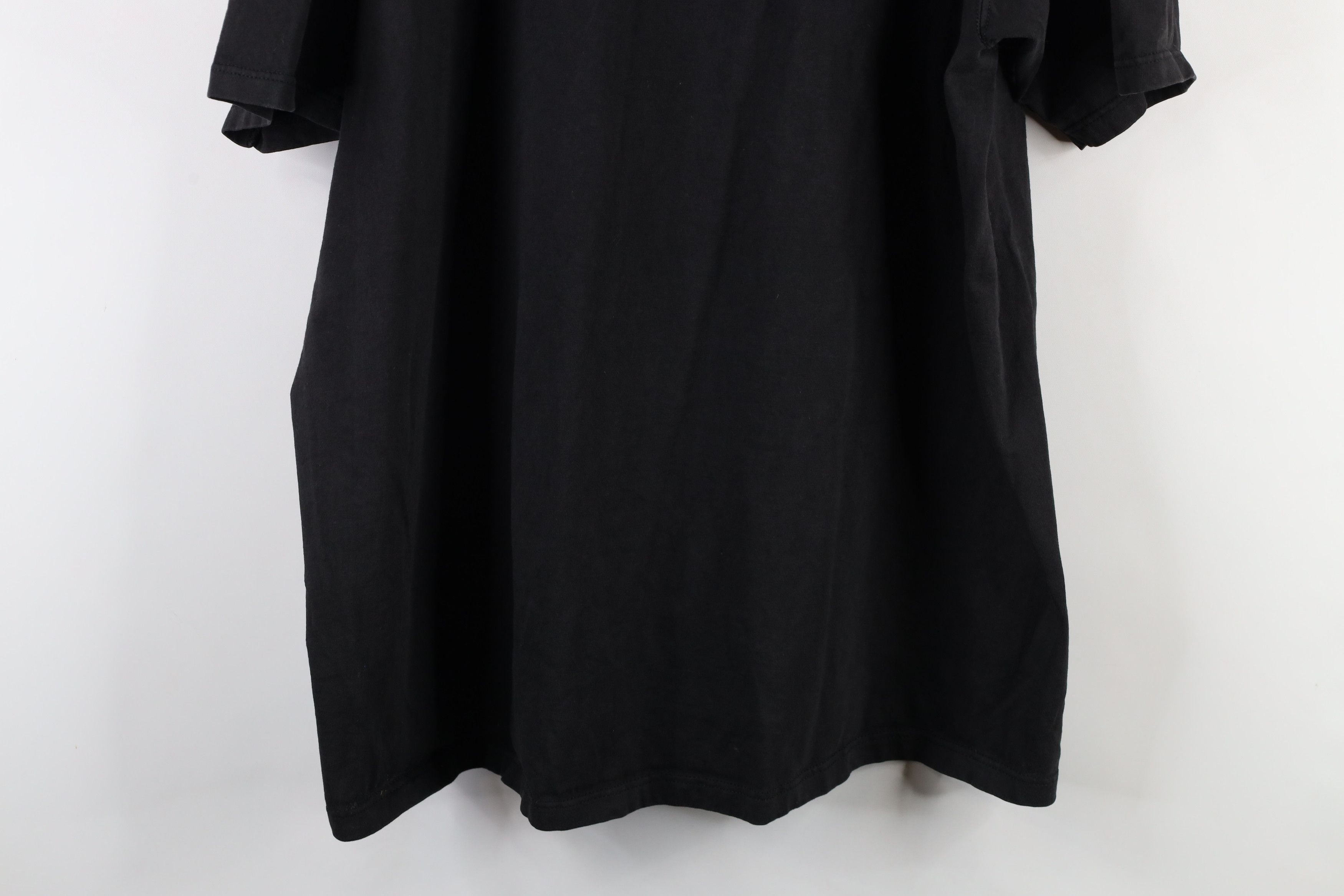 Vintage Vintage 90s Streetwear Out Outdoors T-Shirt Black Cotton USA Size US XL / EU 56 / 4 - 12 Thumbnail