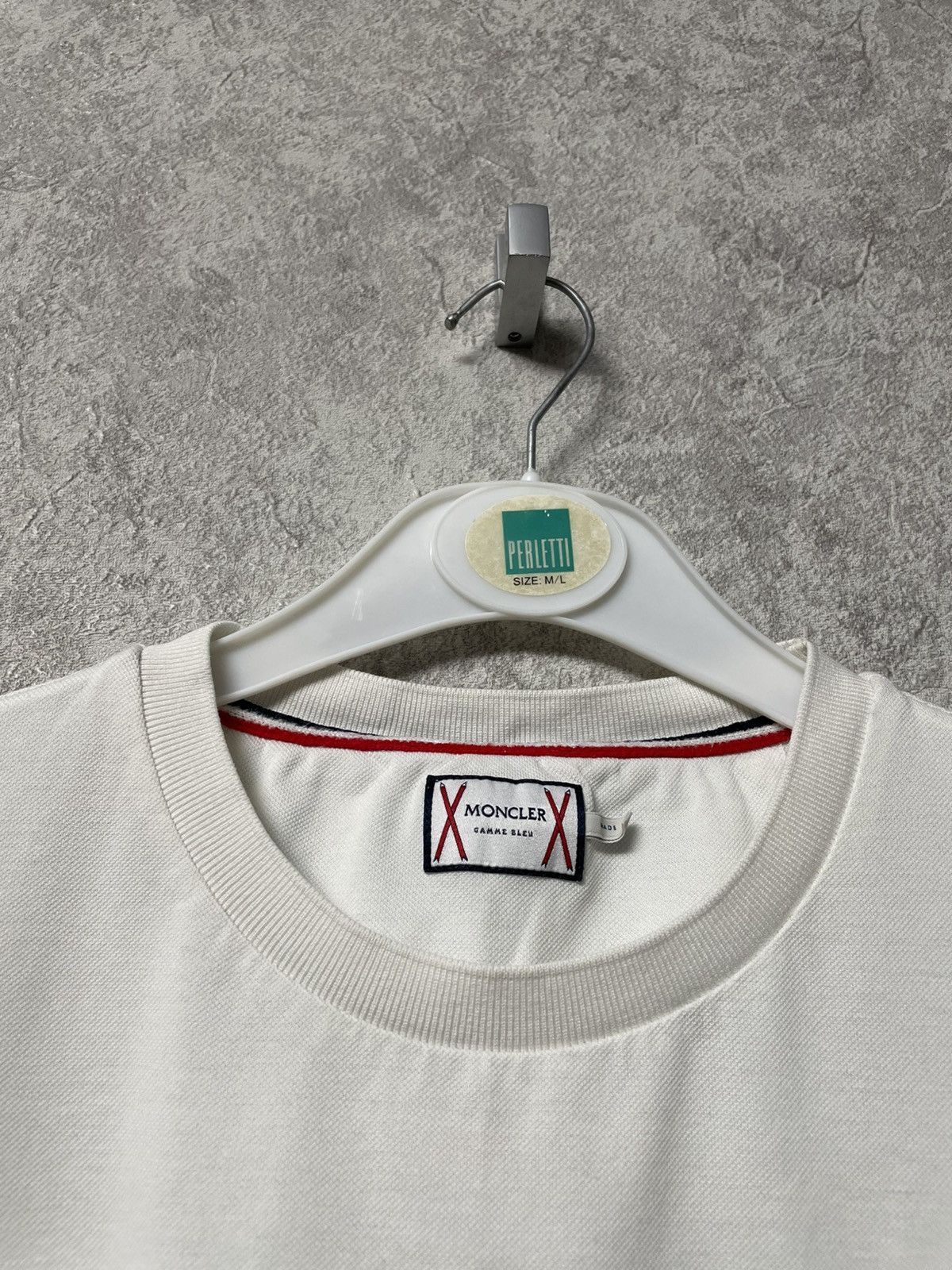 Moncler Gamme Bleu Moncler Gamme Bleu White T-Shirt With Pocket Size US M / EU 48-50 / 2 - 8 Thumbnail