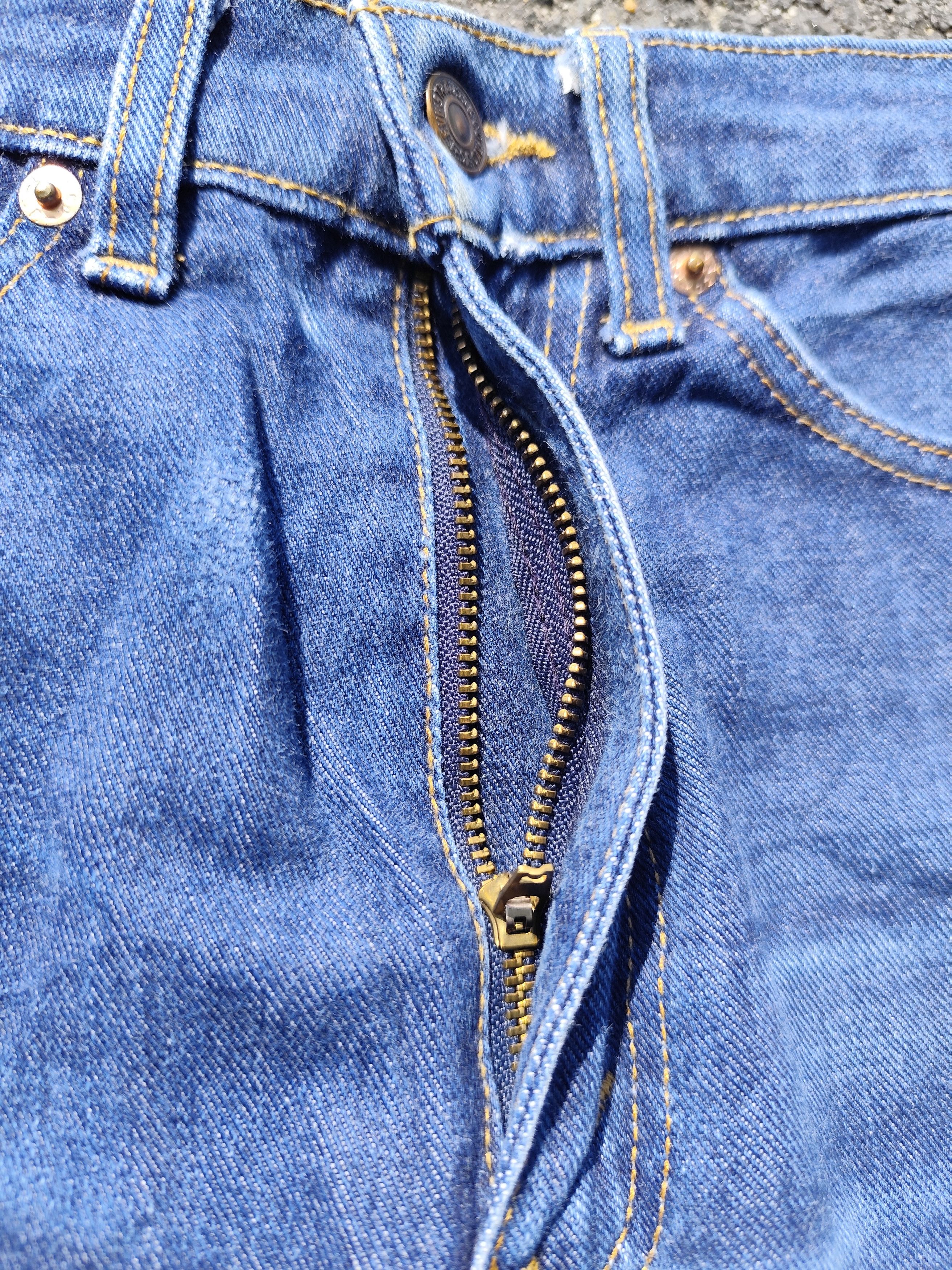 Levi's × Levi's Vintage Clothing × Vintage Vintage Levi's 517 Flare Bootcut Denim B_J/1124/6 Size 25" / US 0 / IT 36 - 5 Thumbnail