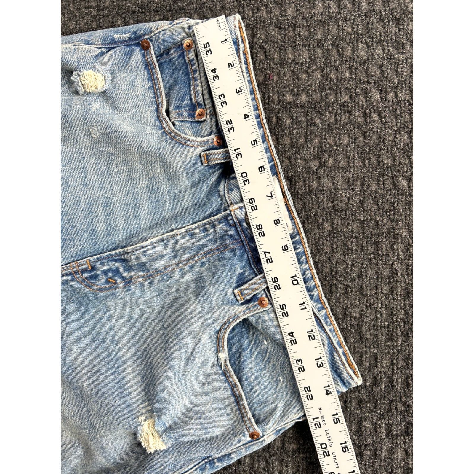Abercrombie & Fitch Abercrombie & Fitch Womens Jeans Mom High Rise 29 Distressed Blue 8R Regular Denim 5-Pocket Womens Size 30" / US 8 / IT 44 - 4 Thumbnail