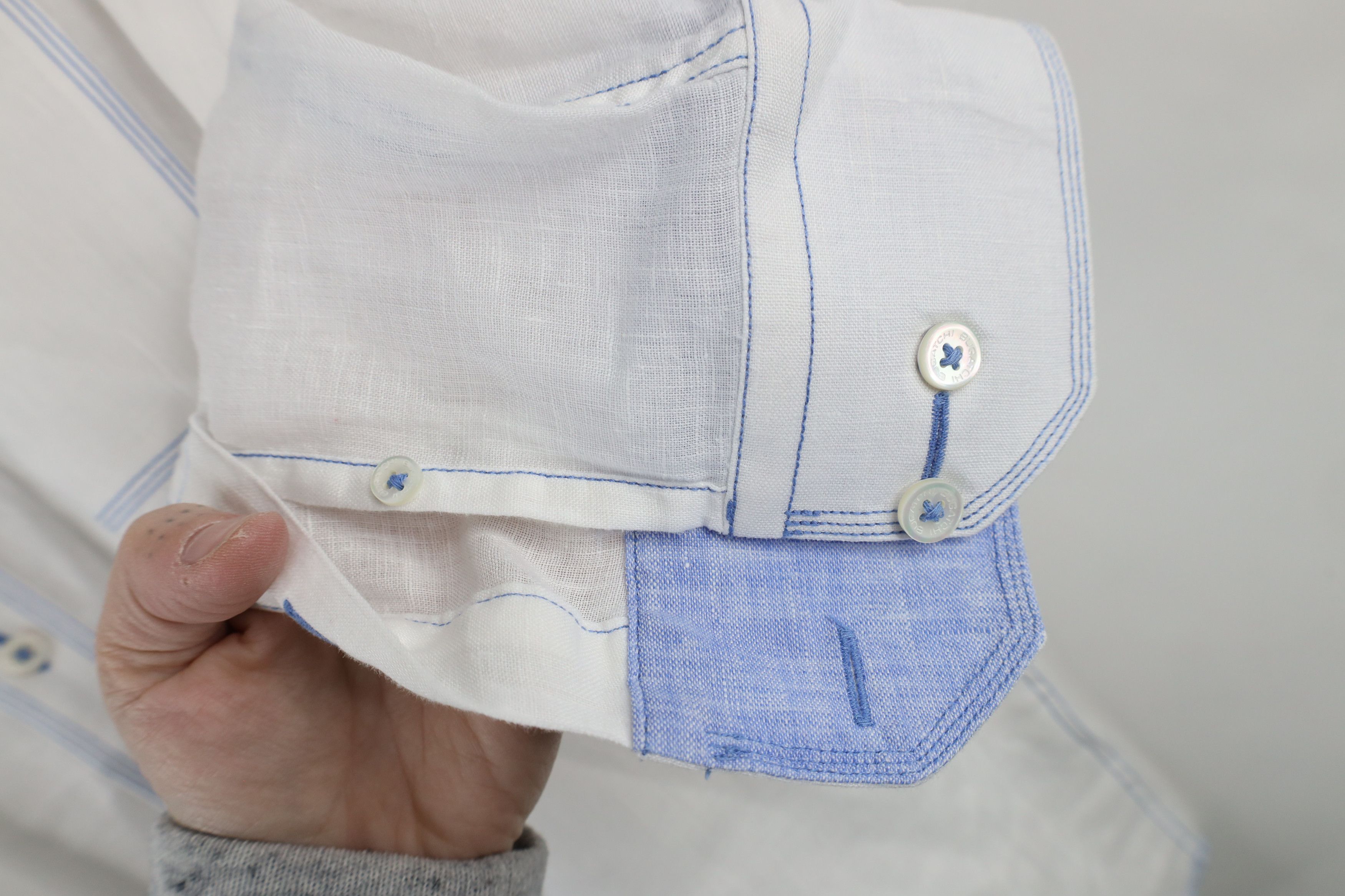 Vintage Bugatchi Uomo Fit Sheer Linen Collared Button Shirt White Size US L / EU 52-54 / 3 - 5 Thumbnail