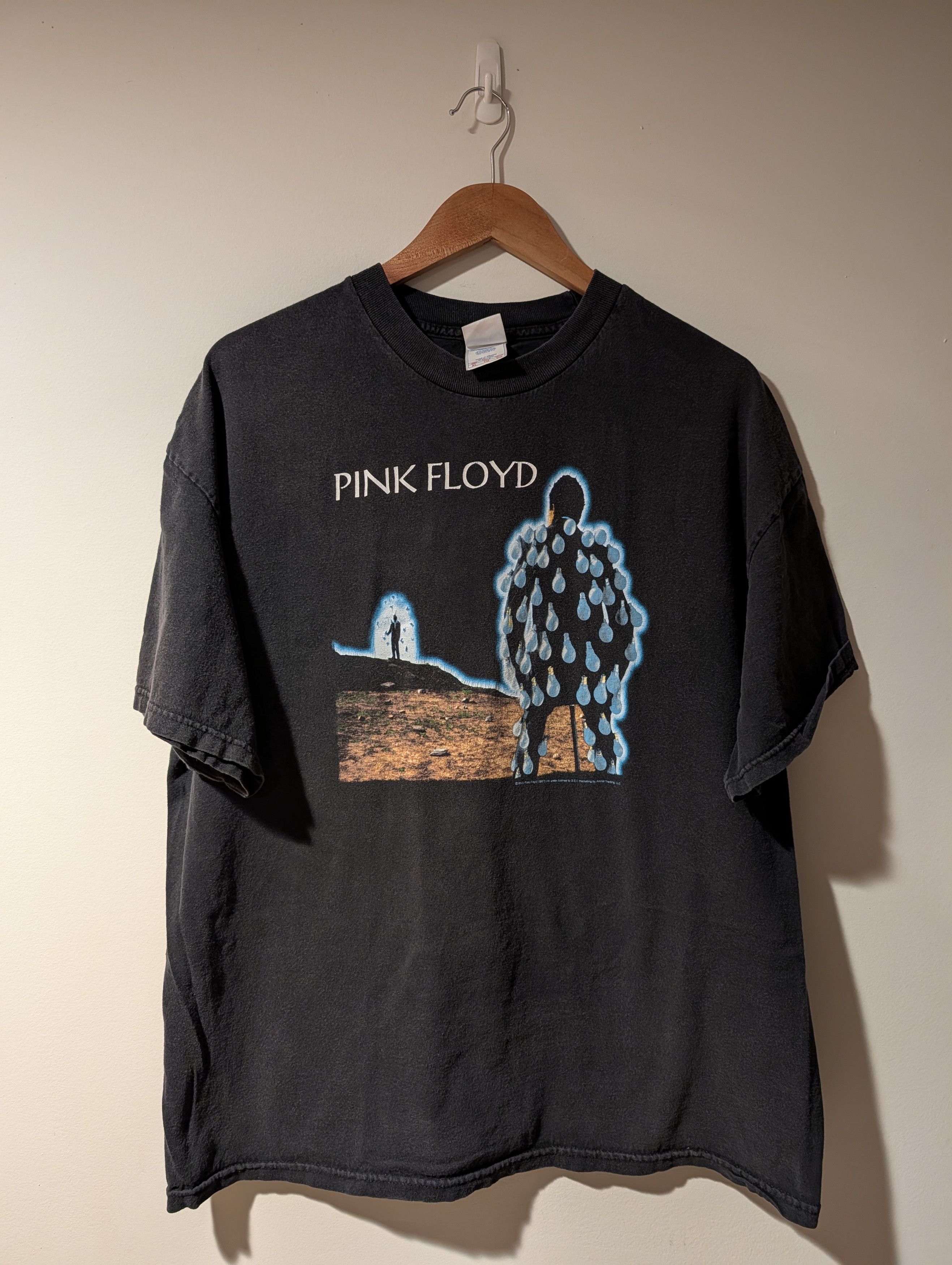 Band Tees Vintage 2006 Pink Floyd Sound Of Thunder Delicate T-Shirt Size US XL / EU 56 / 4 - 1 Thumbnail