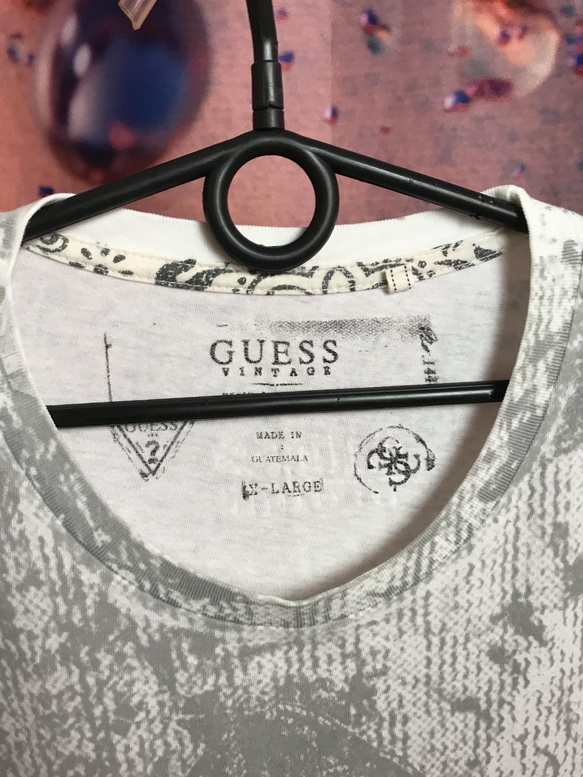Guess Guess luxury vintage streetwear tee Size US XL / EU 56 / 4 - 4 Thumbnail