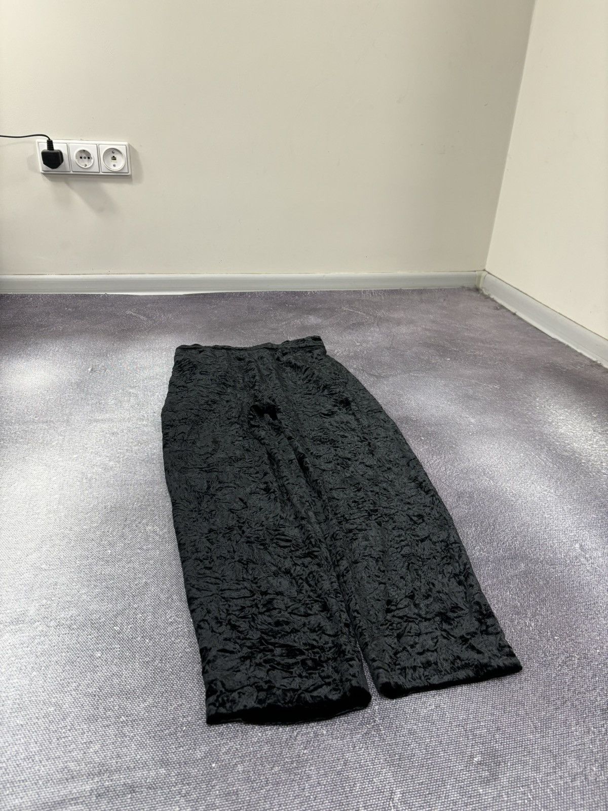 The Kooples The Kooples NWT New Crushed Velvet Black Pants Trousers Size 26" / US 2 / IT 38 - 15 Thumbnail