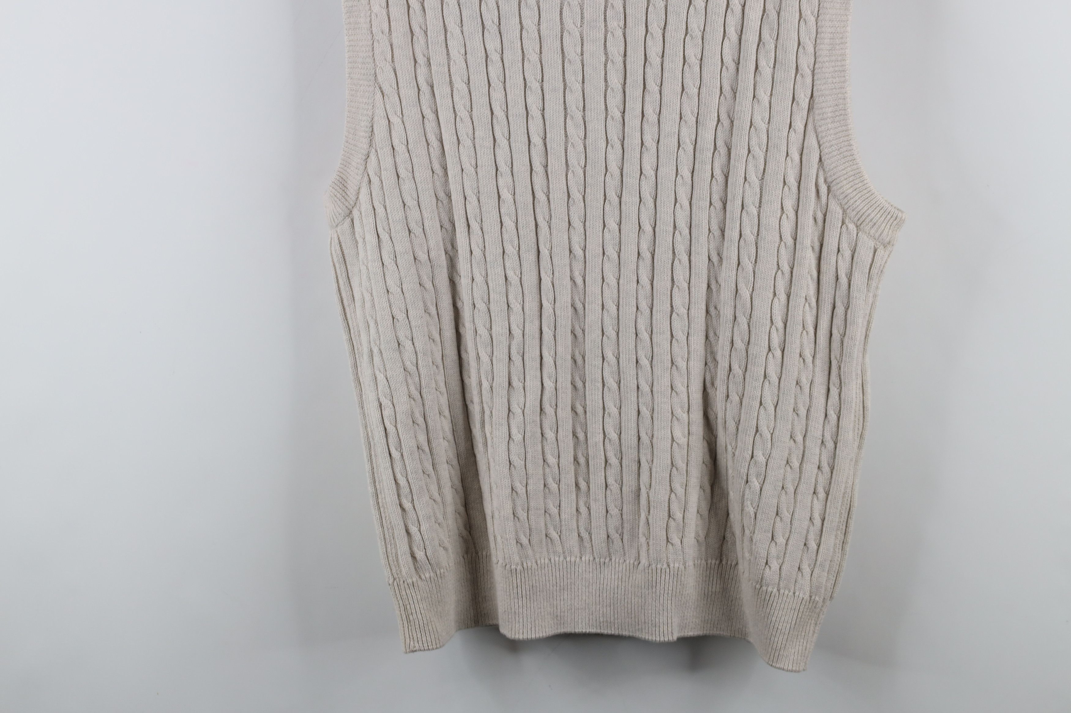 Vintage Vintage 90s Streetwear Cable Knit V-Neck Sweater Vest Beige Size US XL / EU 56 / 4 - 8 Thumbnail