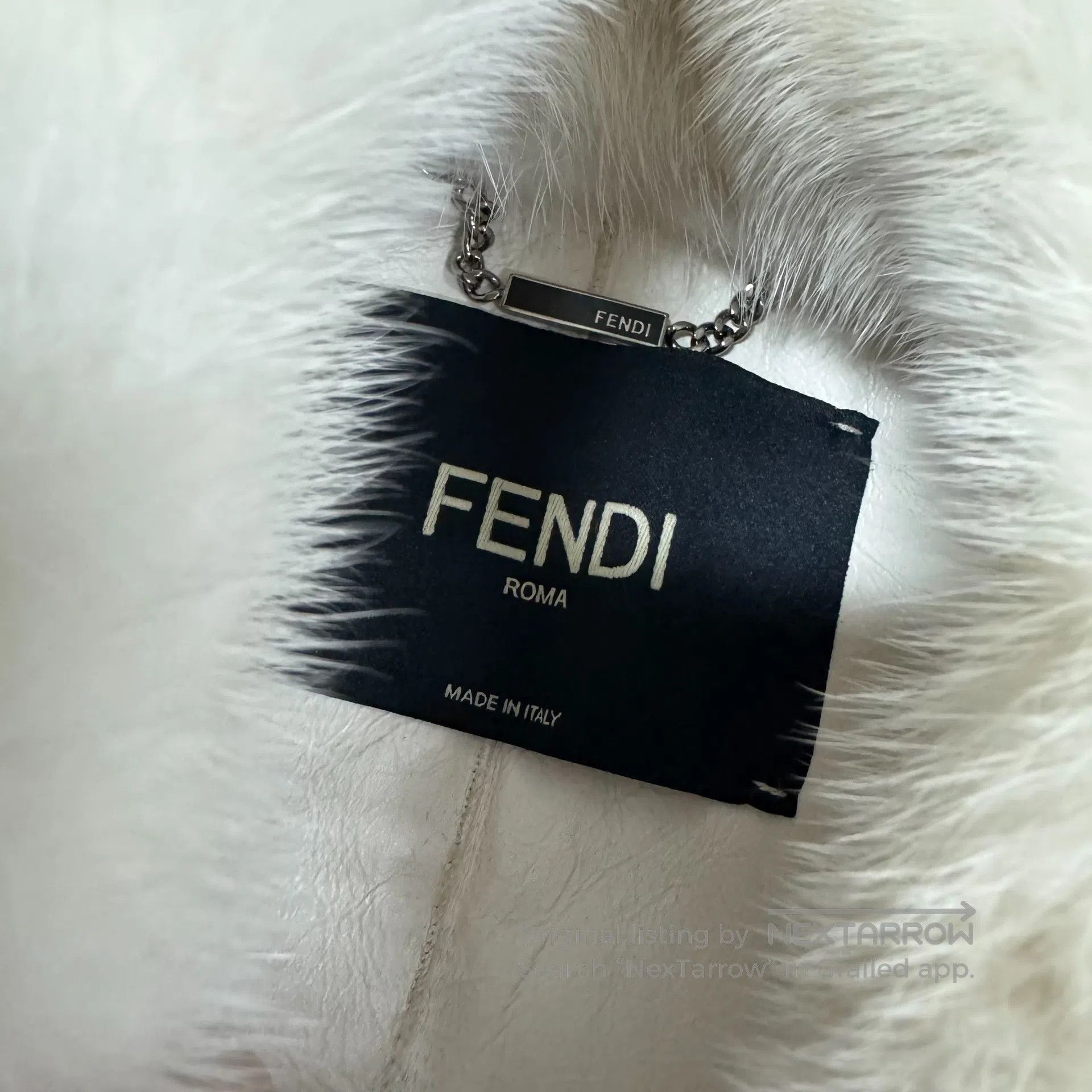 Fendi FENDI Short fur coat with white plush floral buttons| Size S / US 4 / IT 40 - 5 Thumbnail