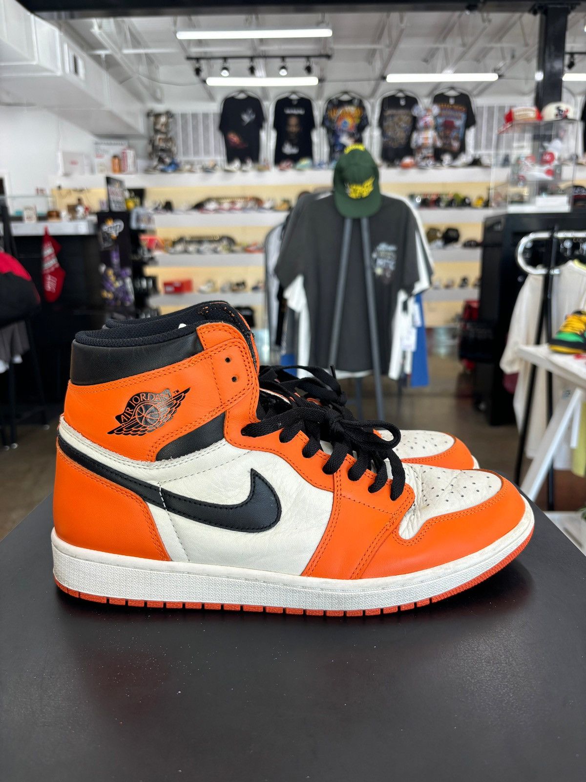 Jordan Brand × Nike Air Jordan 1 Reverse Shattered Backboard Sz. 12 (2016) Size US 12 / EU 45 - 7 Thumbnail