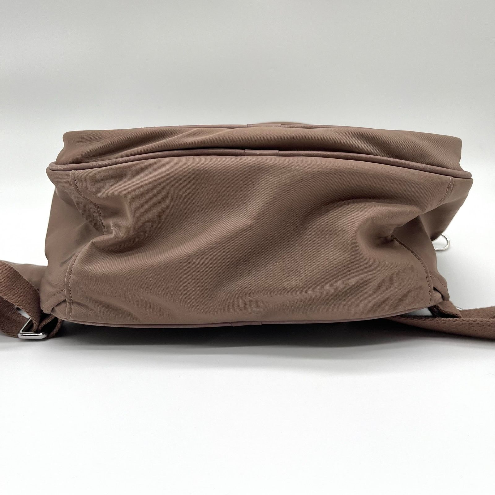 Lululemon LULULEMON Now and Always Backpack 18L, Diaper Bag, Tan Size ONE SIZE - 10 Thumbnail