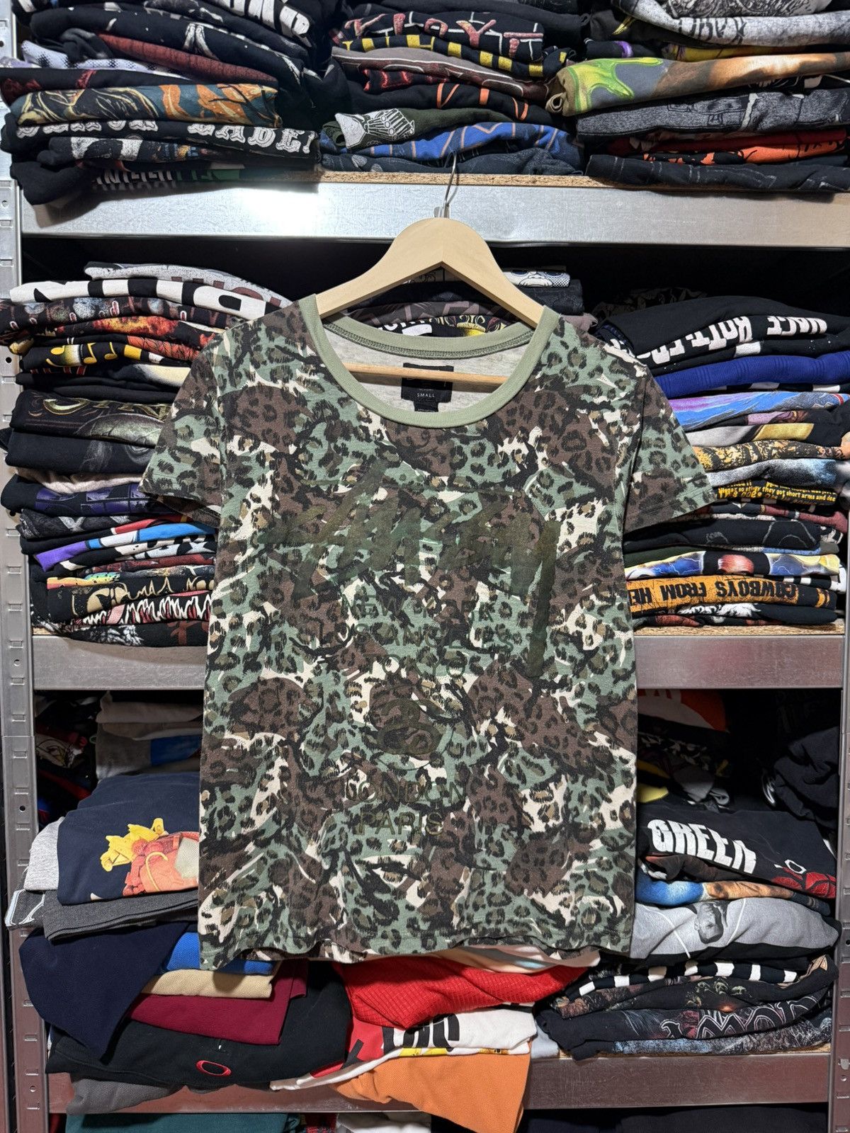 Stussy Rare Stussy Camouflage Skate Gang T-Shirt Y2K Hype Size S / US 4 / IT 40 - 1 Thumbnail