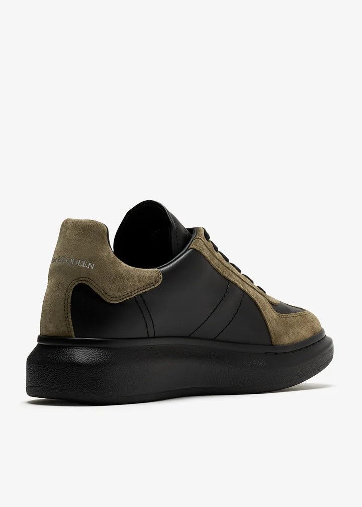 Alexander McQueen o1w1db10925 Oversized Retro Sneaker in Black Size US 8.5 / EU 41-42 - 2 Thumbnail