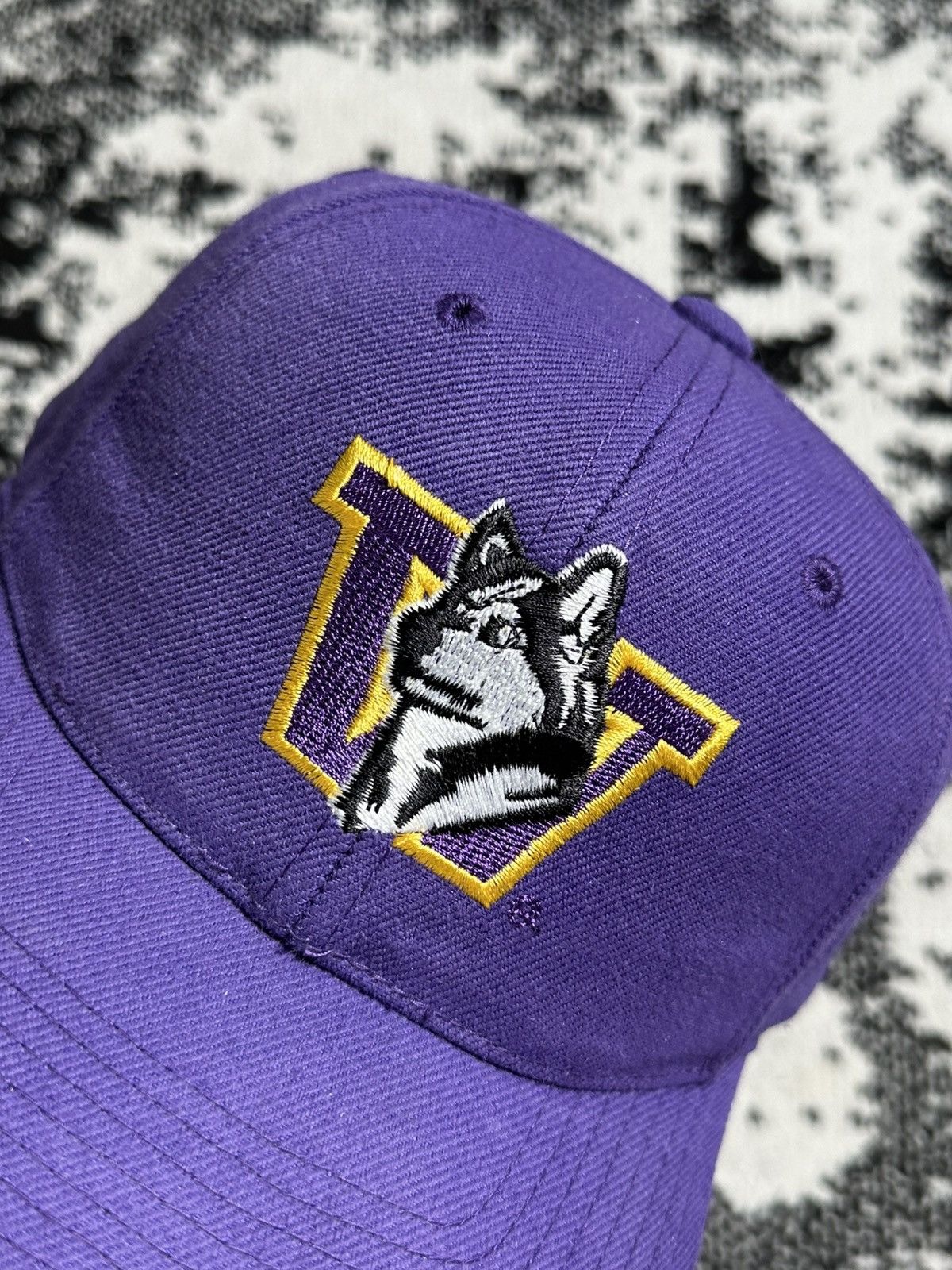 American Needle Washington Huskies NCAA Vintage Hat Size ONE SIZE - 2 Thumbnail