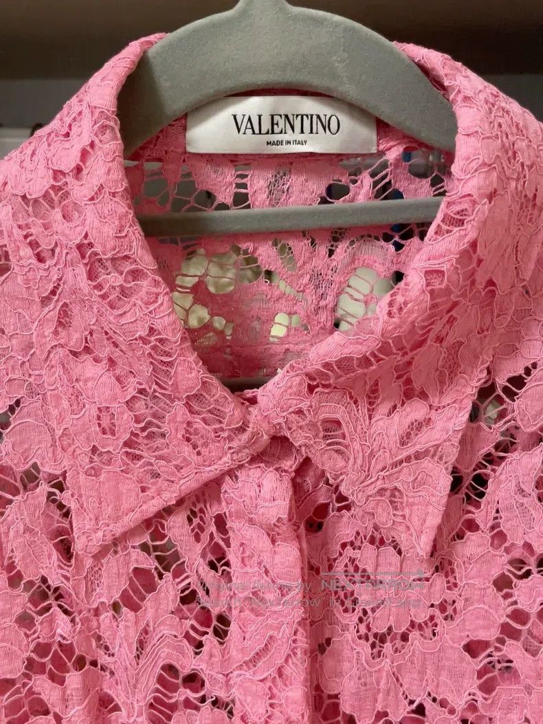 Valentino Valentino Pink lace shirt Size L / US 10 / IT 46 - 4 Thumbnail