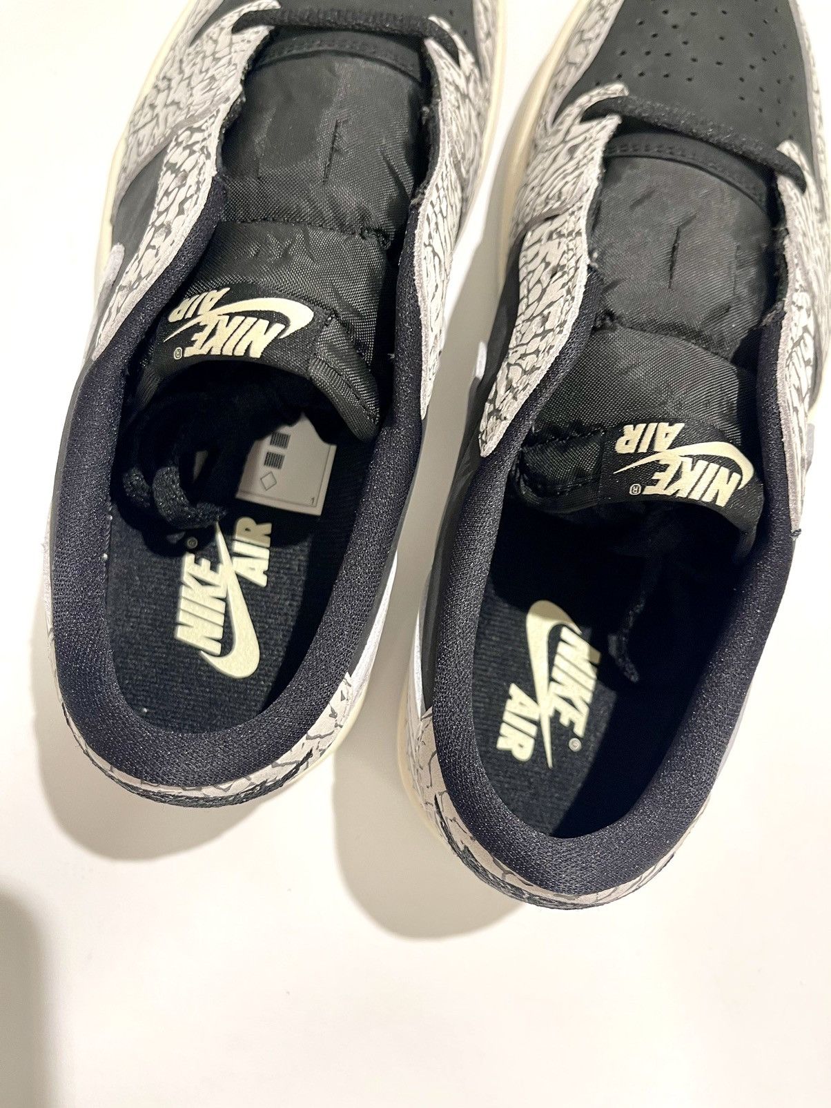 Jordan Brand JORDAN 1 RETRO LOW OG BLACK CEMENT Size US 9 / IT 39 - 7 Thumbnail