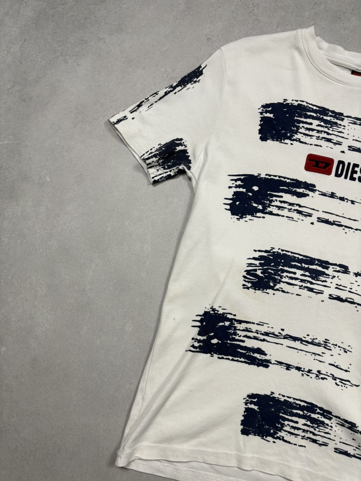 Diesel Diesel 2000s Distressed White Brush Stroke Tee 3D Logo M Y2K Size US M / EU 48-50 / 2 - 3 Thumbnail