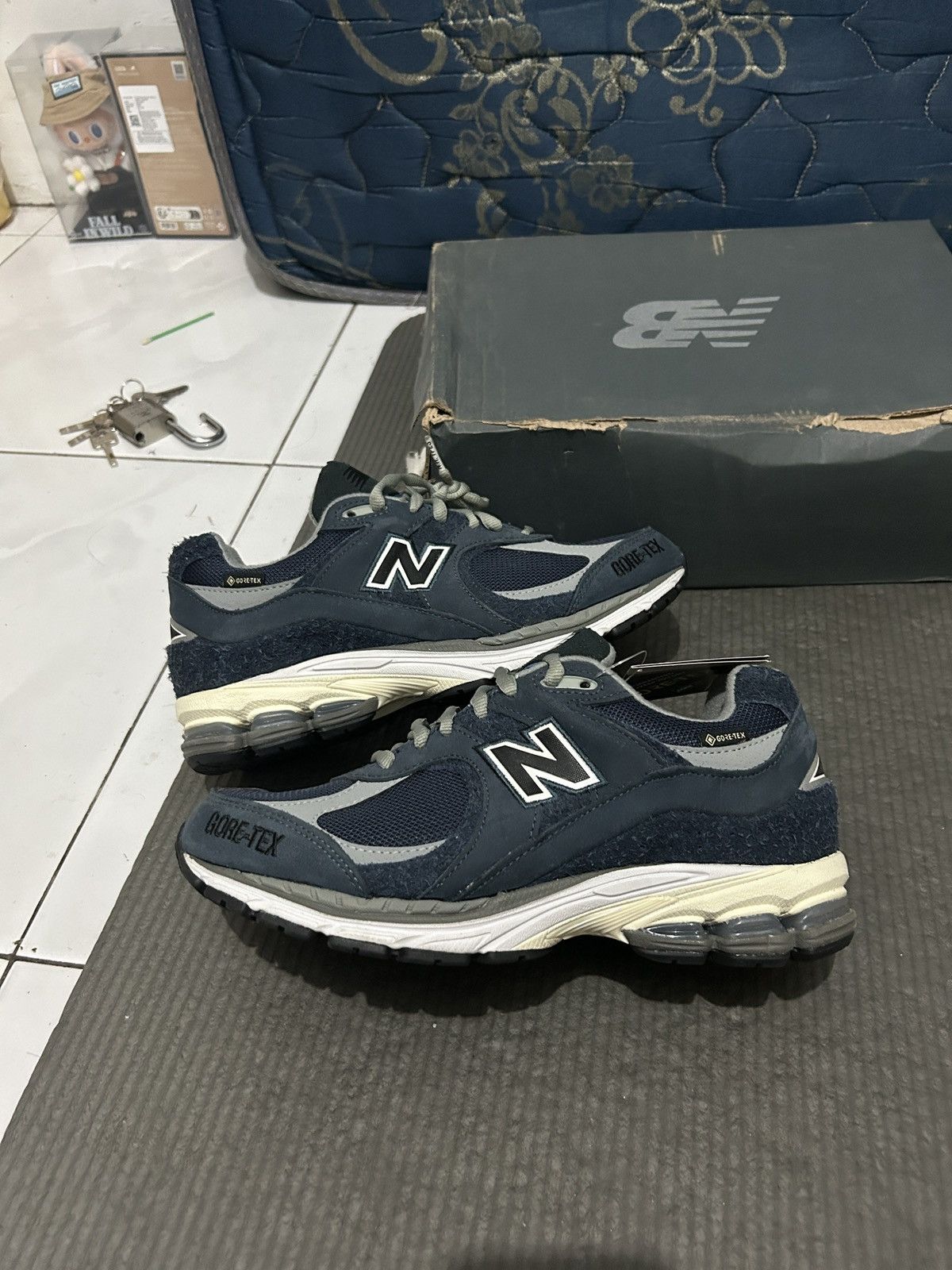 New Balance new balance 2002r invincible Size US 7 / EU 40 - 1 Thumbnail