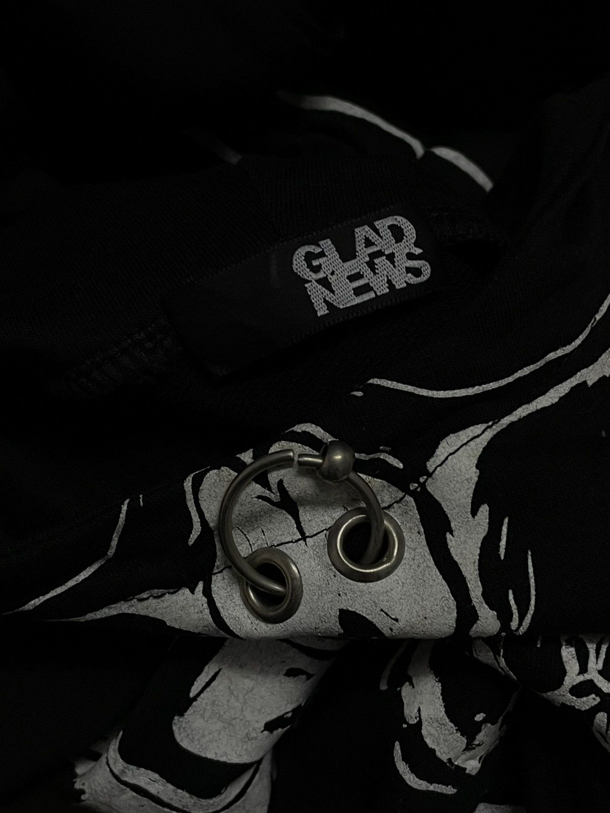Japanese Brand Vintage 1990s Japan Designer Glad News Skeleton Art Hoodie Size US M / EU 48-50 / 2 - 8 Thumbnail