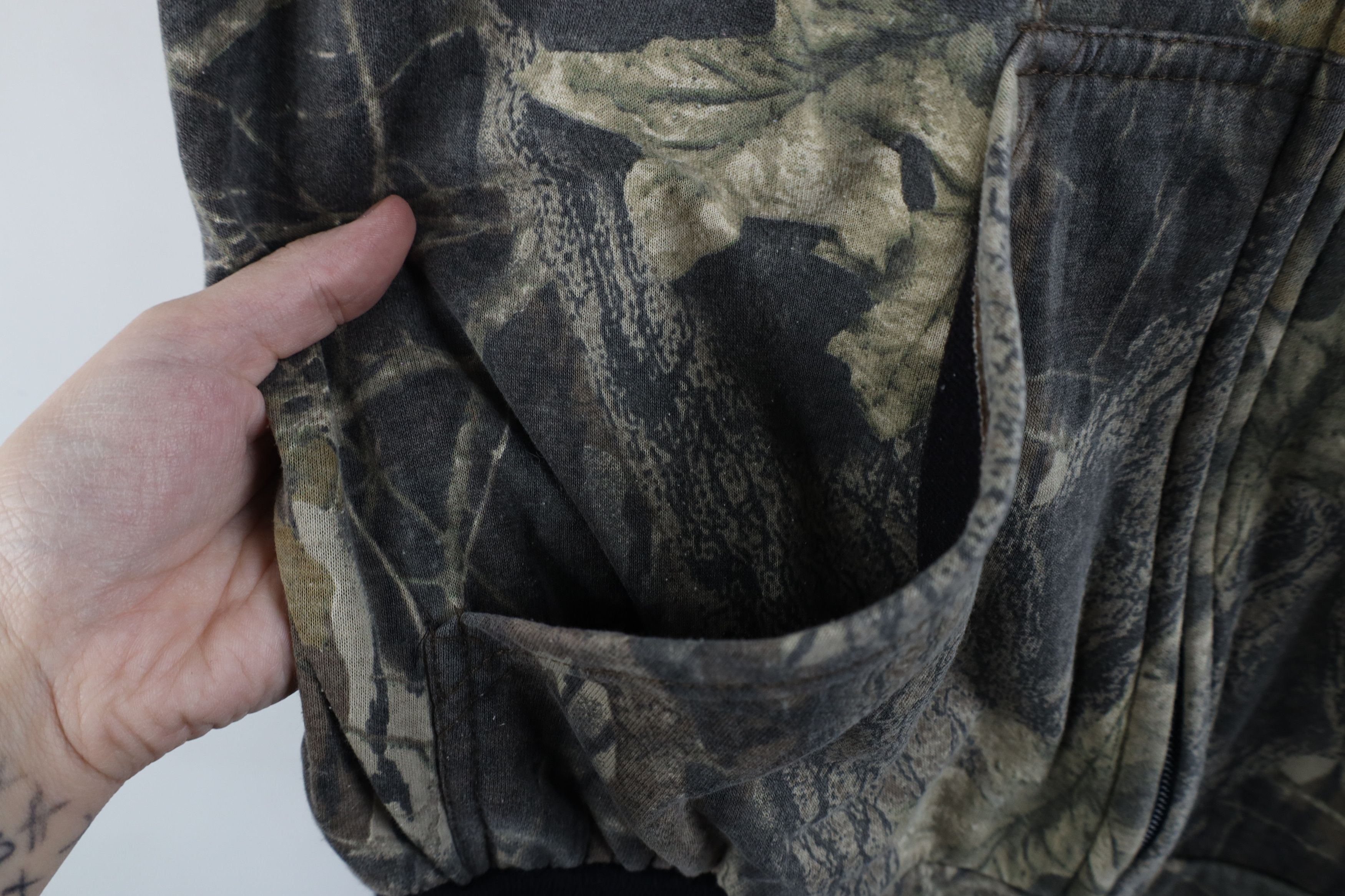 Vintage Vintage 90s Streetwear Camouflage Sleeveless Vest Jacket Size US XL / EU 56 / 4 - 4 Thumbnail