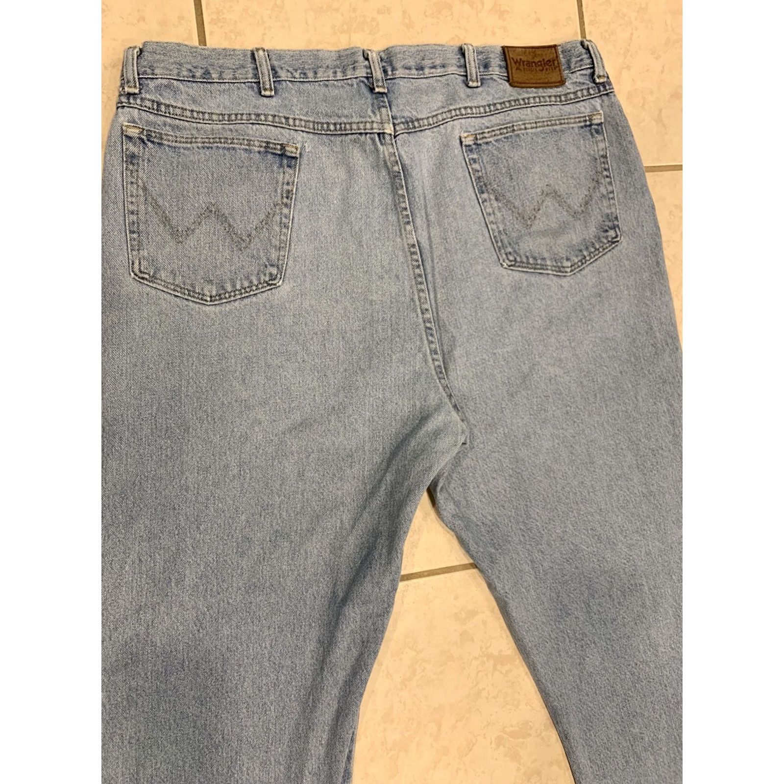 Wrangler Wrangler Jeans Men's 40x32 Rugged Wear Straight Leg Blue Denim Light Wash Size US 40 / EU 56 - 5 Thumbnail