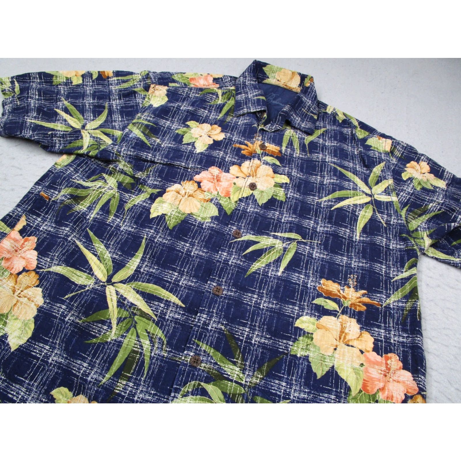 Tommy Bahama VINTAGE Tommy Bahama Shirt Men Large Blue Floral Silk Hawaiian Short Sleeve Collared Button-Up Size US L / EU 52-54 / 3 - 2 Thumbnail