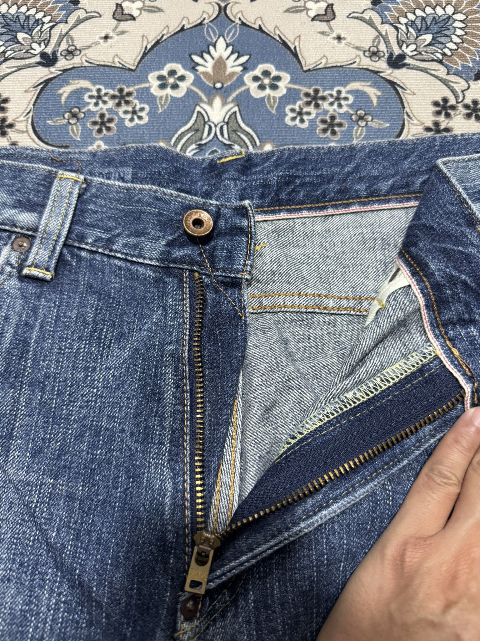 Edwin × Japanese Brand Vintage Edwin 505 Zipper Selvadge Redline Jeans Sun Faded Size US 34 / EU 50 - 6 Thumbnail