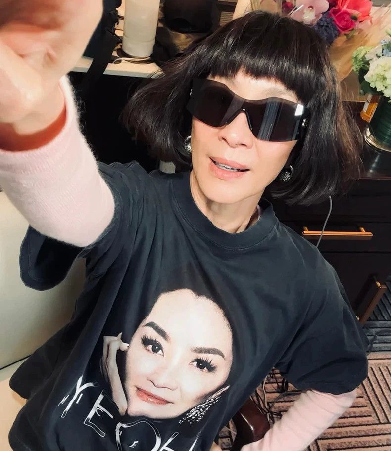 Balenciaga Balenciaga Portrait printed short sleeve T-shirt Size US M / EU 48-50 / 2 - 9 Thumbnail