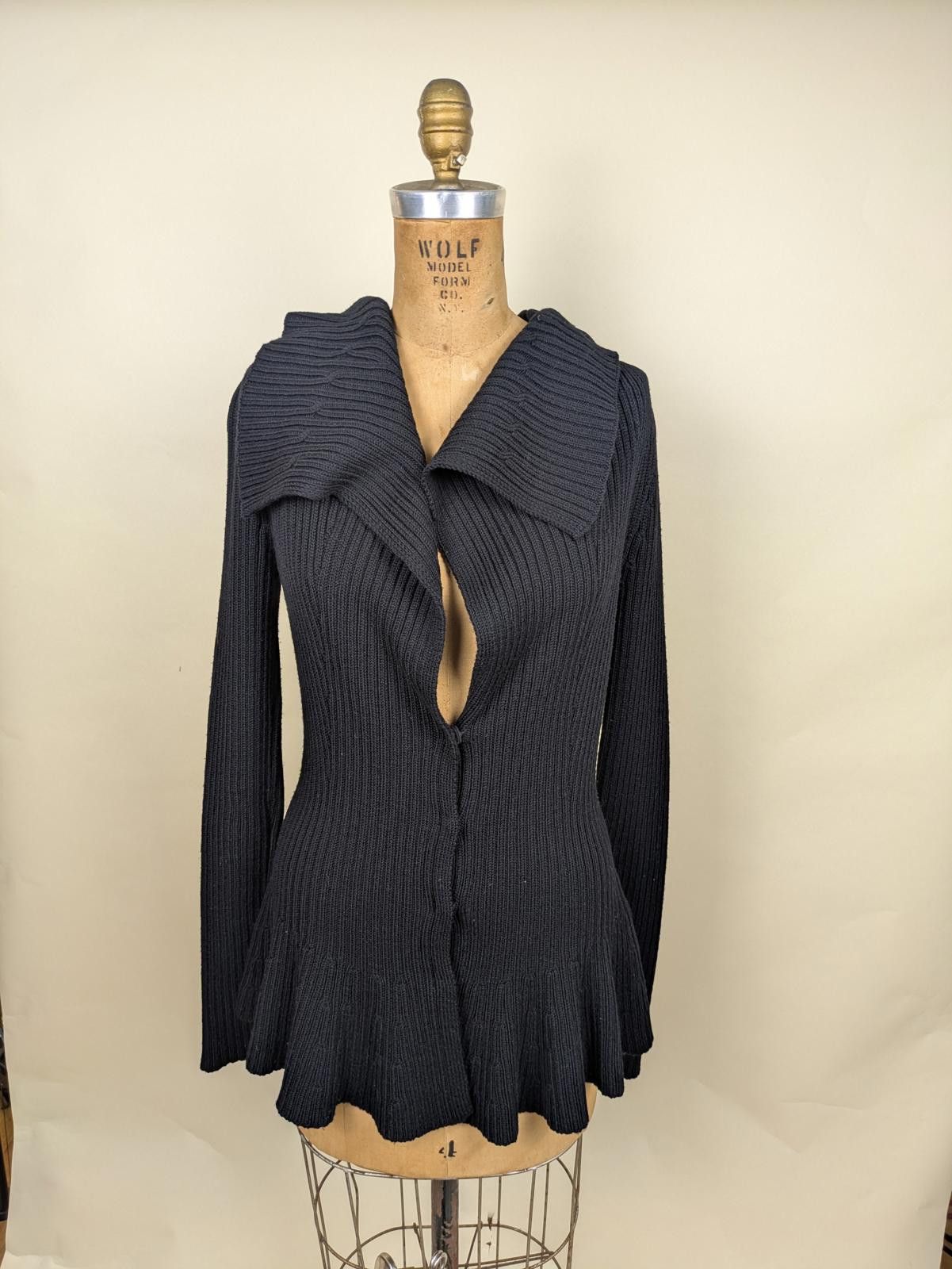 Alexander McQueen sarah burton for alexander mcqueen black peplum cardigan Size M / US 6-8 / IT 42-44 - 1 Thumbnail