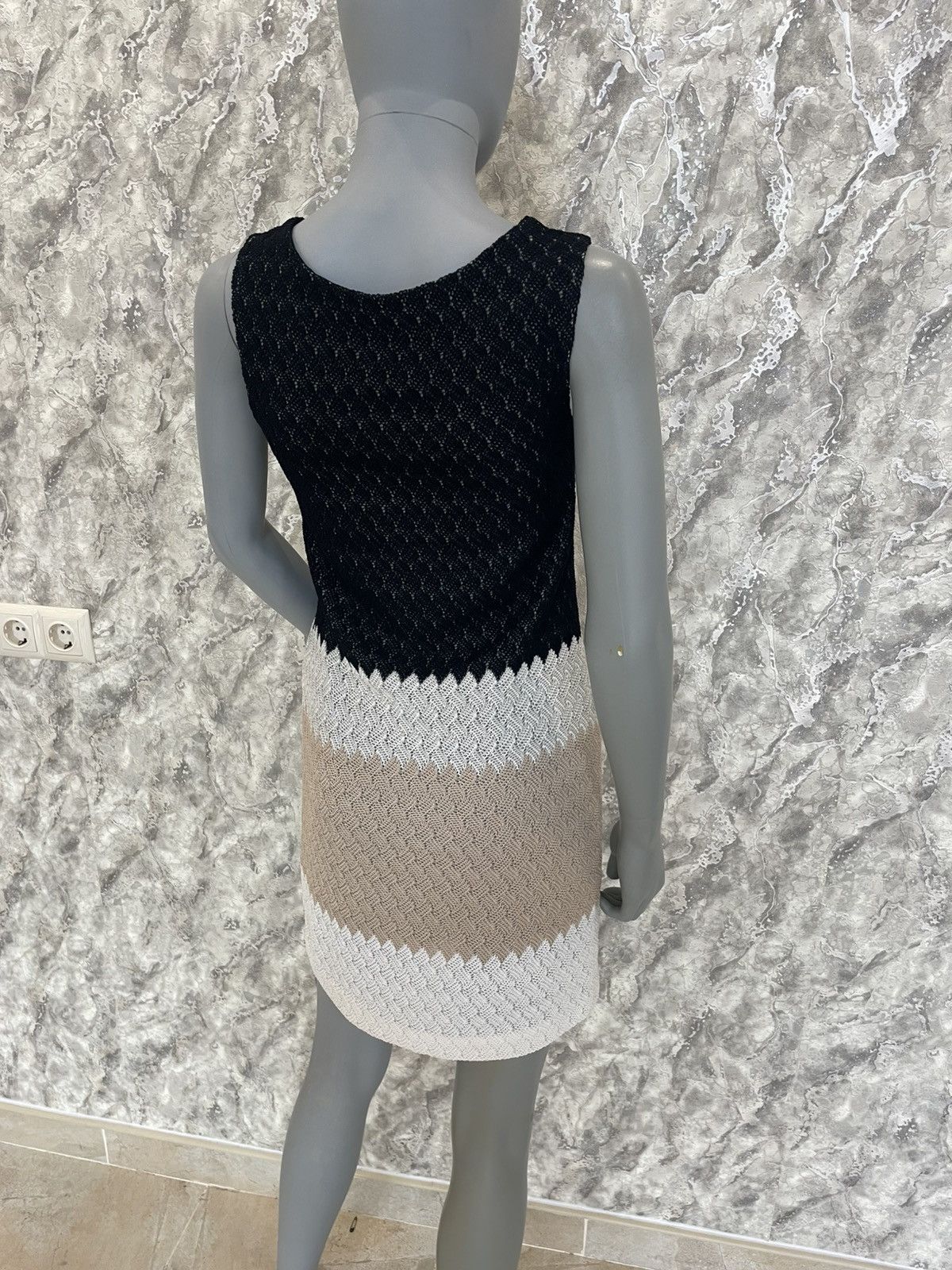 Missoni Missoni Women's Sleeveless Knit Mini Dress Chevron Pattern Size XS / US 0-2 / IT 36-38 - 9 Thumbnail