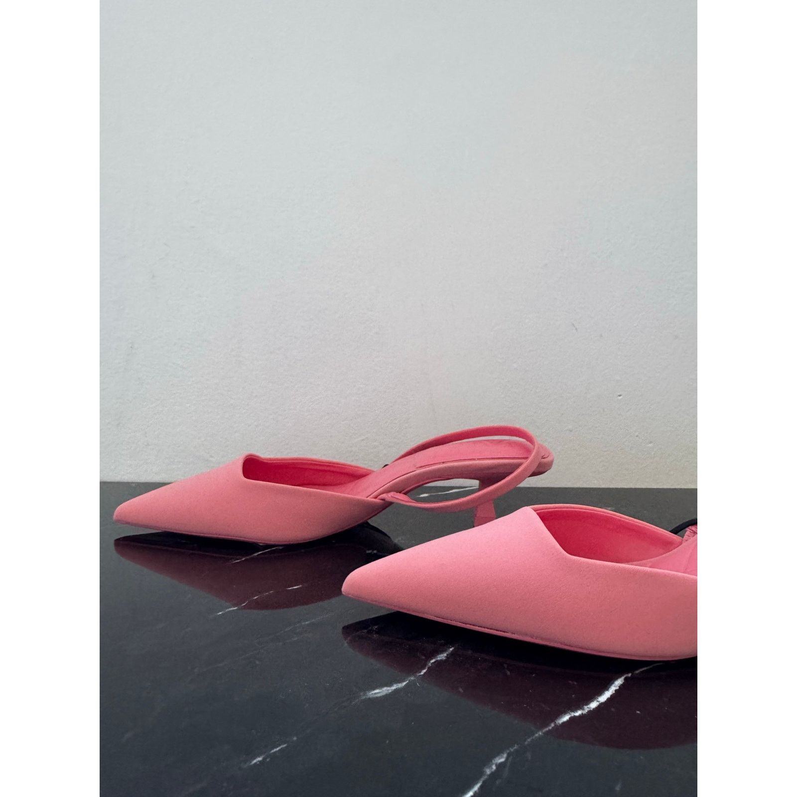 Zara Zara Blush Pink Pointed Toe Slingback Kitten Heels Size US 9 / IT 39 - 9 Thumbnail