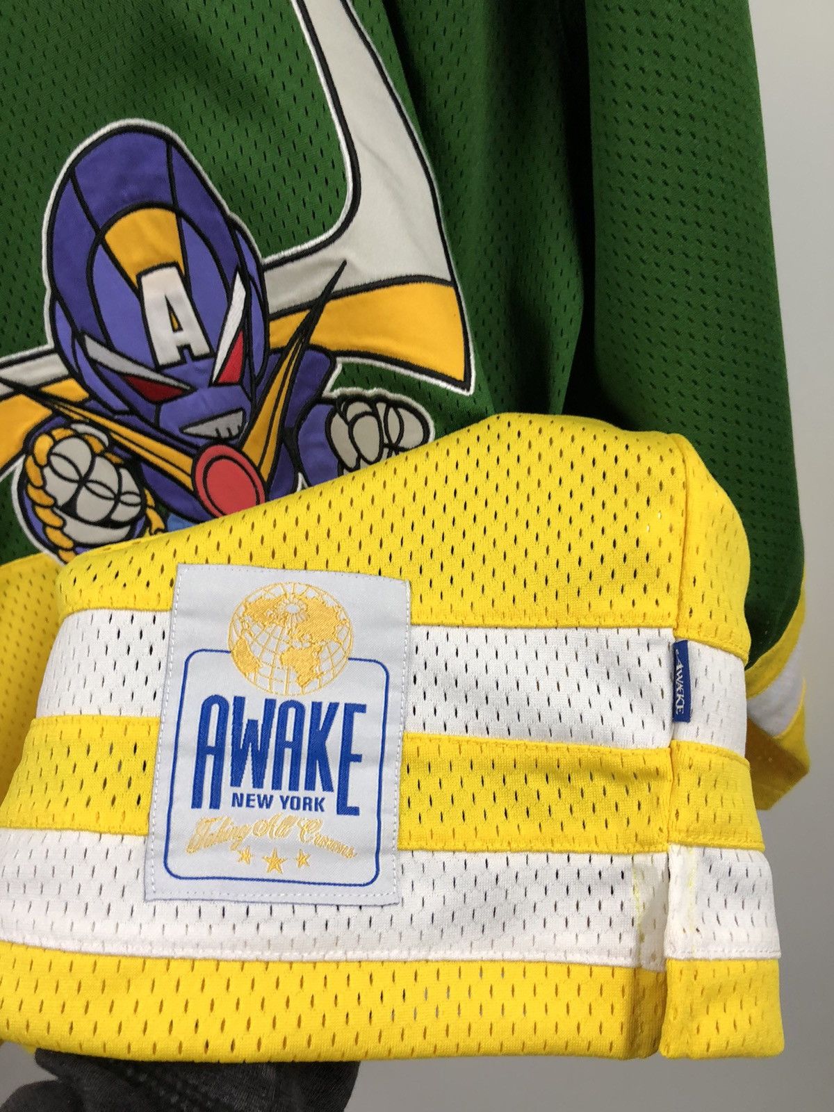 Awake NY Awake NY Robo Green Yellow Hockey Jersey Large Size US L / EU 52-54 / 3 - 6 Thumbnail