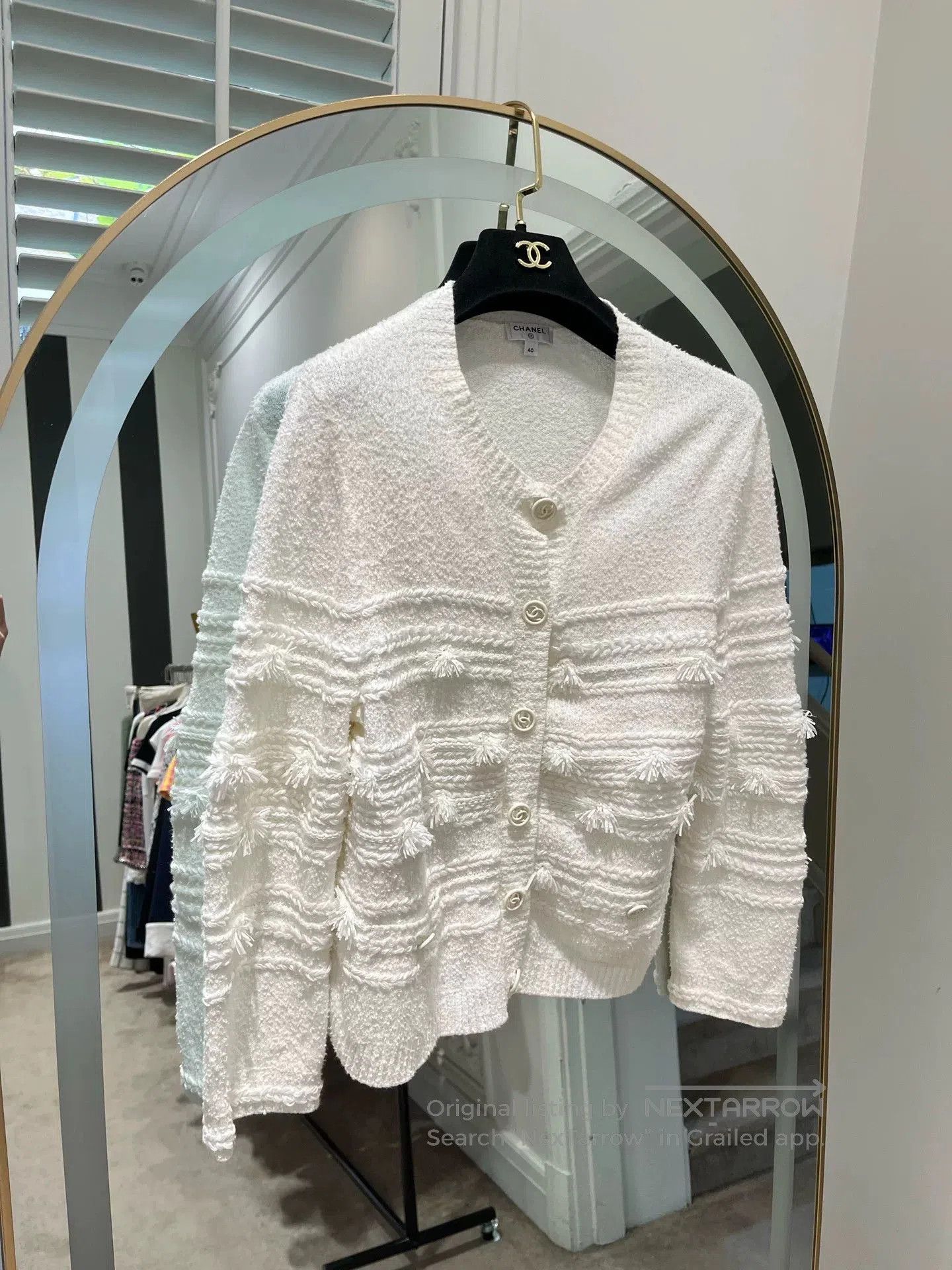 Chanel Chanel White Floral Cardigan FR40. Size US M / EU 48-50 / 2 - 1 Thumbnail