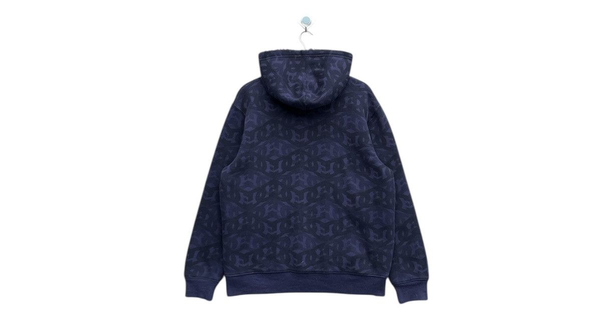 DC RARE🔥 DC full-zip hoodie with an all-over print logo pattern Size US M / EU 48-50 / 2 - 2 Thumbnail