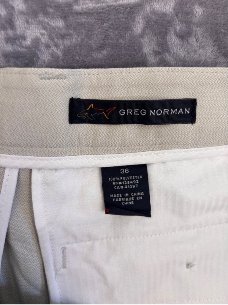 Greg Norman Men's Greg Norman Shorts Size 36 Beige Golf Size US 34 / EU 50 - 9 Thumbnail