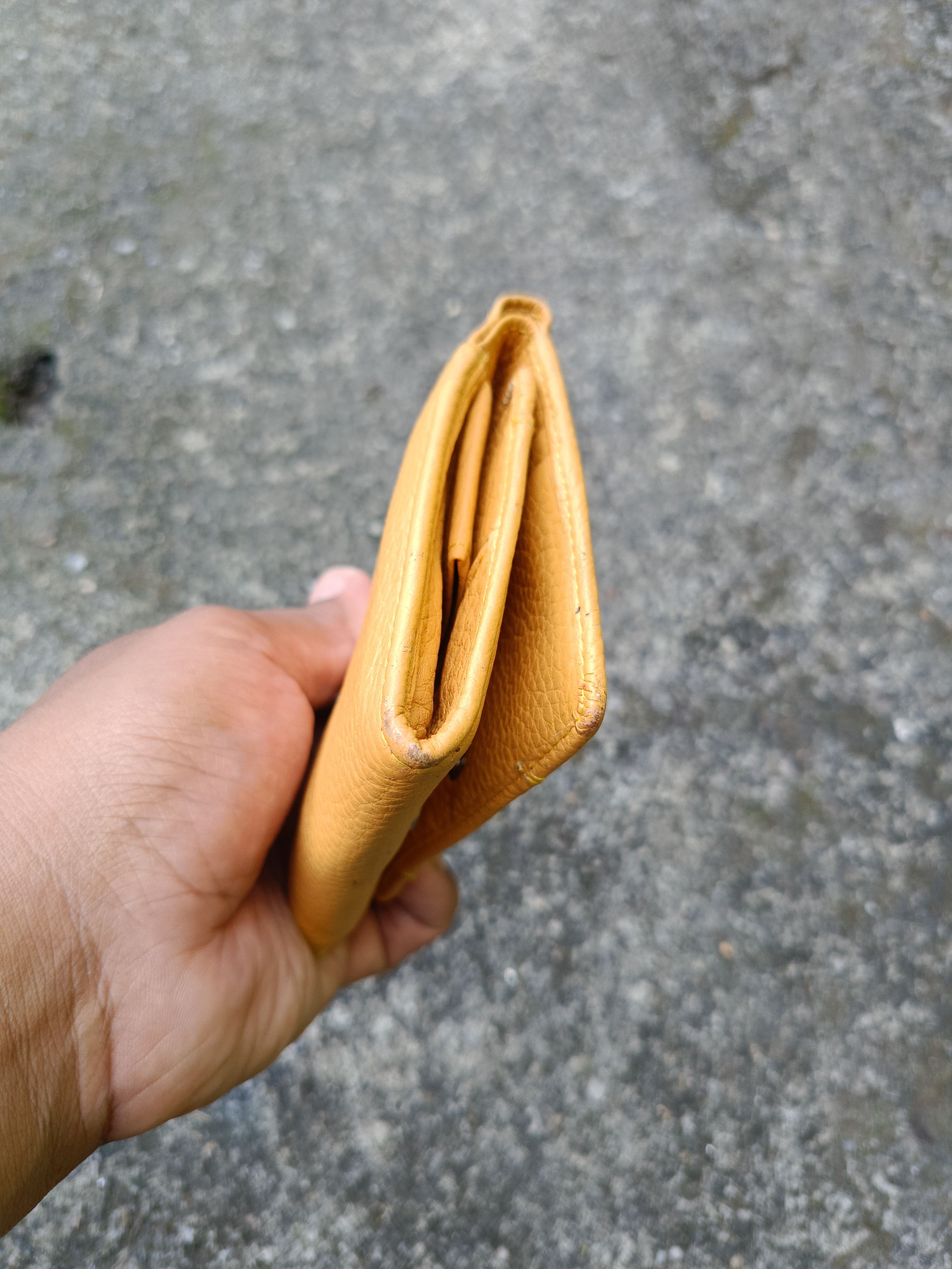 Kansai Yamamoto KANSAI YAMAMOTO COWHIDE BIFOLD WALLET YELLOW Size ONE SIZE - 8 Thumbnail