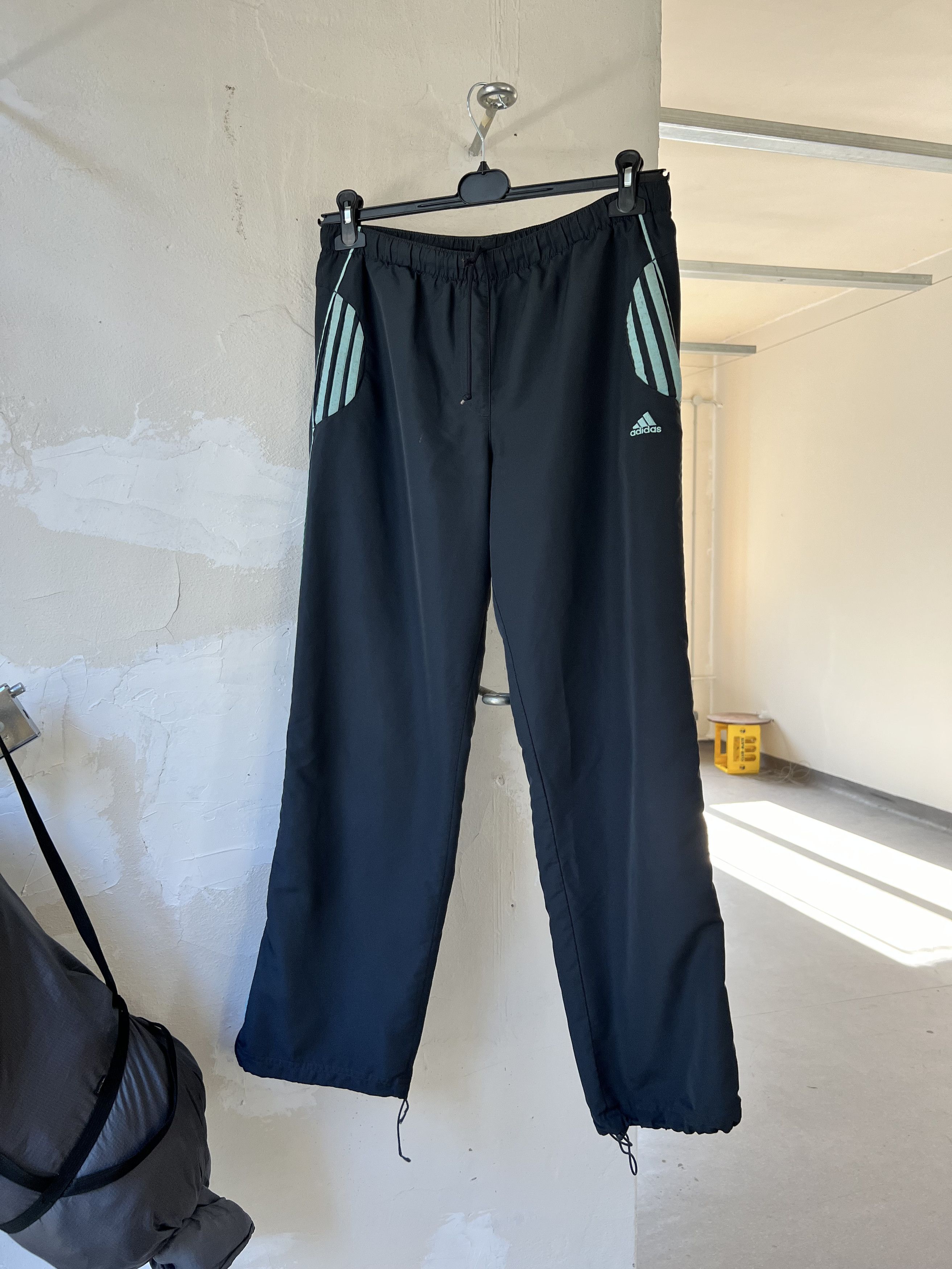 Adidas Adidas Vintage Sport Pants Size 32" / US 10 / IT 46 - 1 Thumbnail