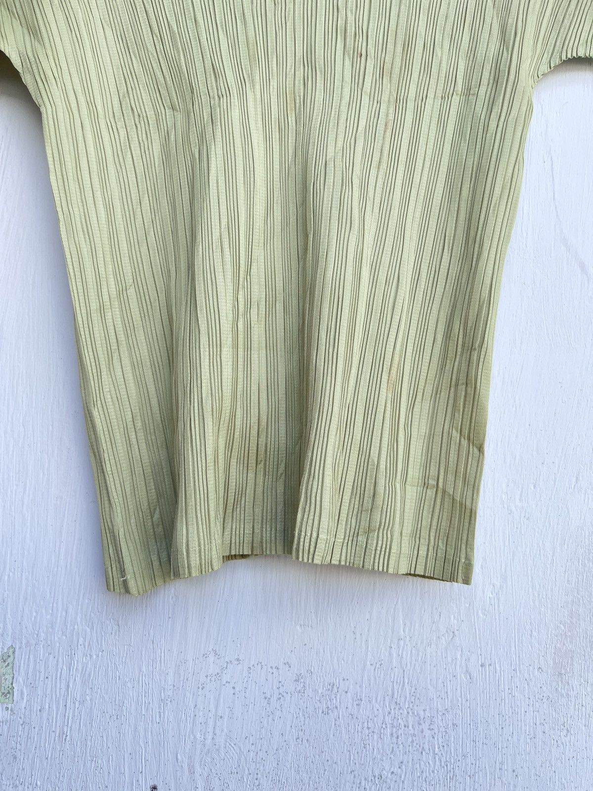 Issey Miyake Japanese Unbrand Pleats Plese Tee Issey Size US S / EU 44-46 / 1 - 2 Thumbnail