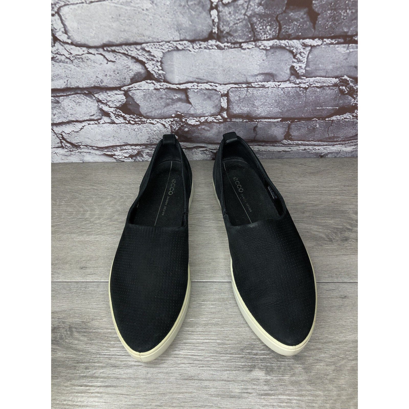 Ecco Ecco Danish Design Black Leather Slip On Casual Sneakers Sho Size US 7.5 / IT 37.5 - 21 Thumbnail