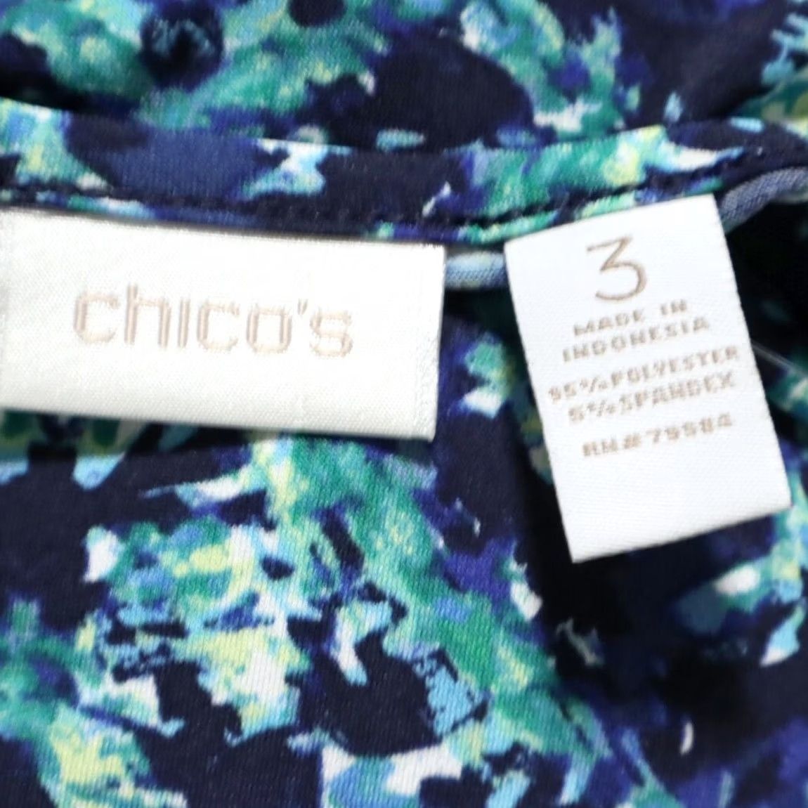 Vintage Chicos Shirt Sapphire Women's 3/4 Sleeve Pixel Geo Surplice Geometric Polyester Crew Neck Relaxed Fit XS-3/4 Sleeve Size XS / US 0-2 / IT 36-38 - 5 Thumbnail