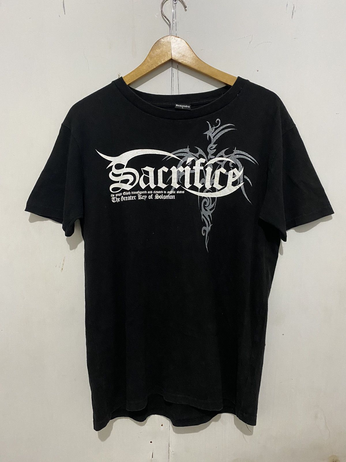 Japanese Brand SACRIFICE TEE Size US L / EU 52-54 / 3 - 1 Thumbnail