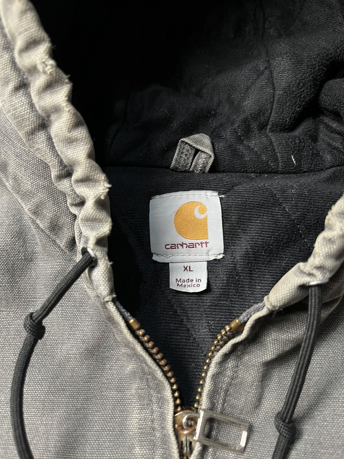 Carhartt Vintage Thrashed Carhartt J130GVL Active Jacket Gravel Grey Size US XL / EU 56 / 4 - 8 Thumbnail