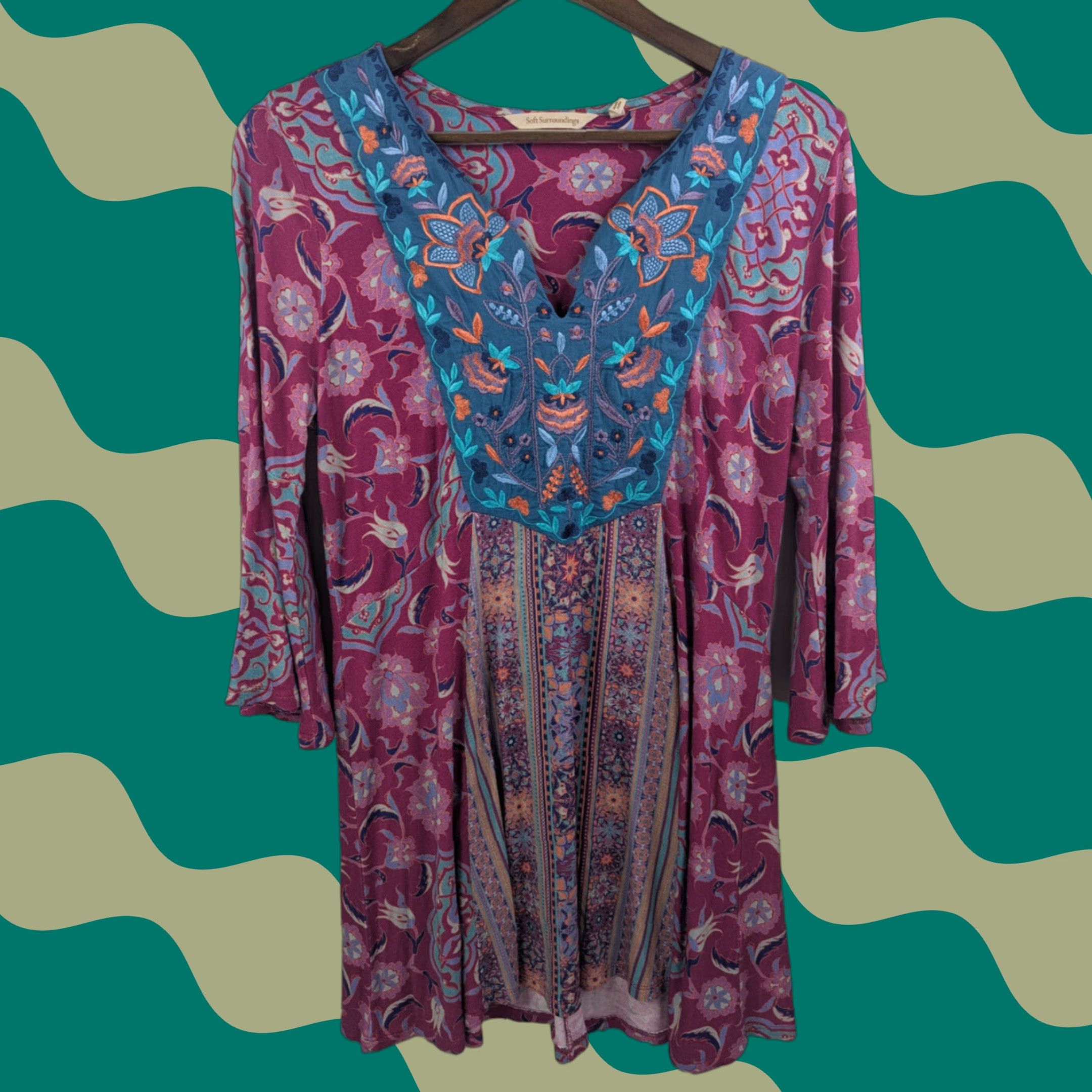 Soft Surroundings Soft Surroundings Blouse Tunic Floral Boho Bell Sleeve V-Neck Embroidered 3/4 Sleeve Pink Relaxed Regular S Womens Size S / US 4 / IT 40 - 1 Thumbnail