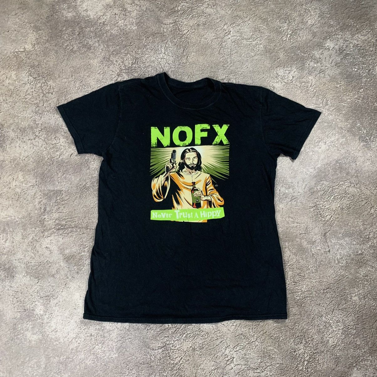 Vintage Vintage Y2K NOFX Graphic Tee Punk Band Streetwear Black M Size US M / EU 48-50 / 2 - 1 Thumbnail
