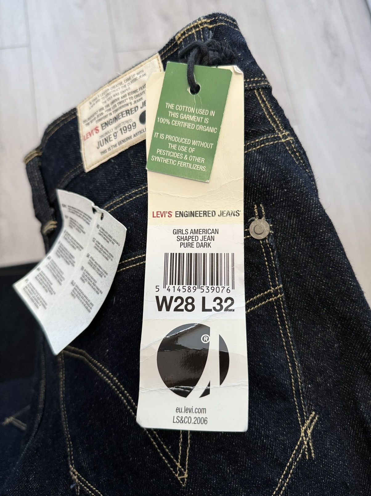 Levi's 1999 Levi’s Engineered Navy Baggy Flared Twisted Denim Jeans Size 28" / US 6 / IT 42 - 13 Thumbnail