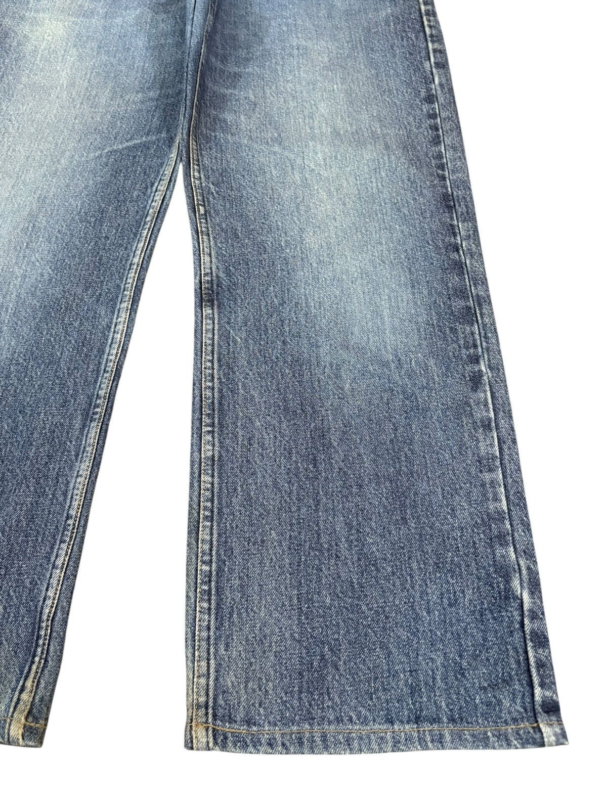 Uniqlo Vintage Uniqlo Christophe Lemaire Blue Wash Loose Baggy Jean Size US 32 / EU 48 - 7 Thumbnail
